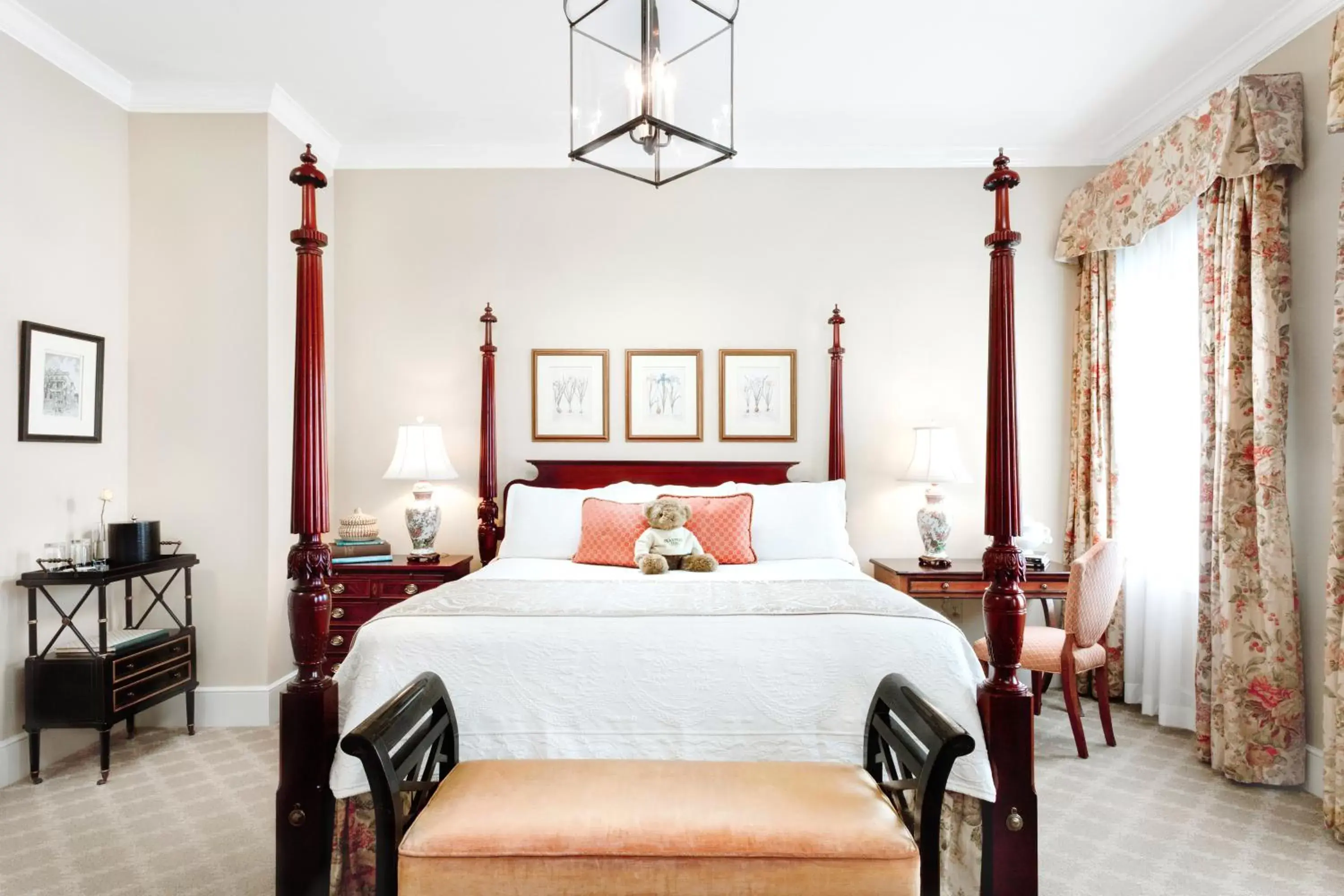 Bed in Planters Inn - Charleston Bed in Planters Inn - Charleston