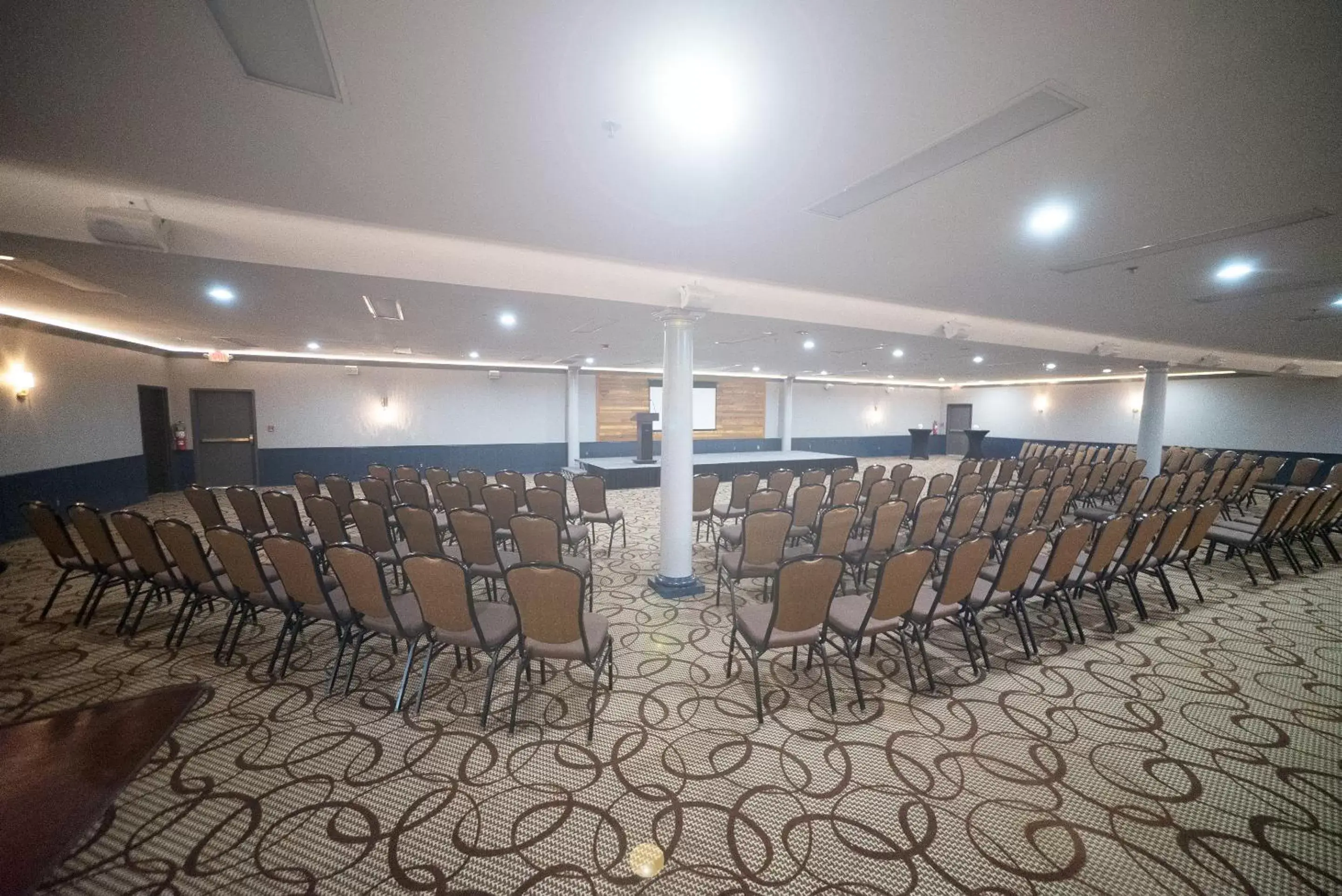 Meeting/conference room in The Stone Castle Hotel & Conference Center