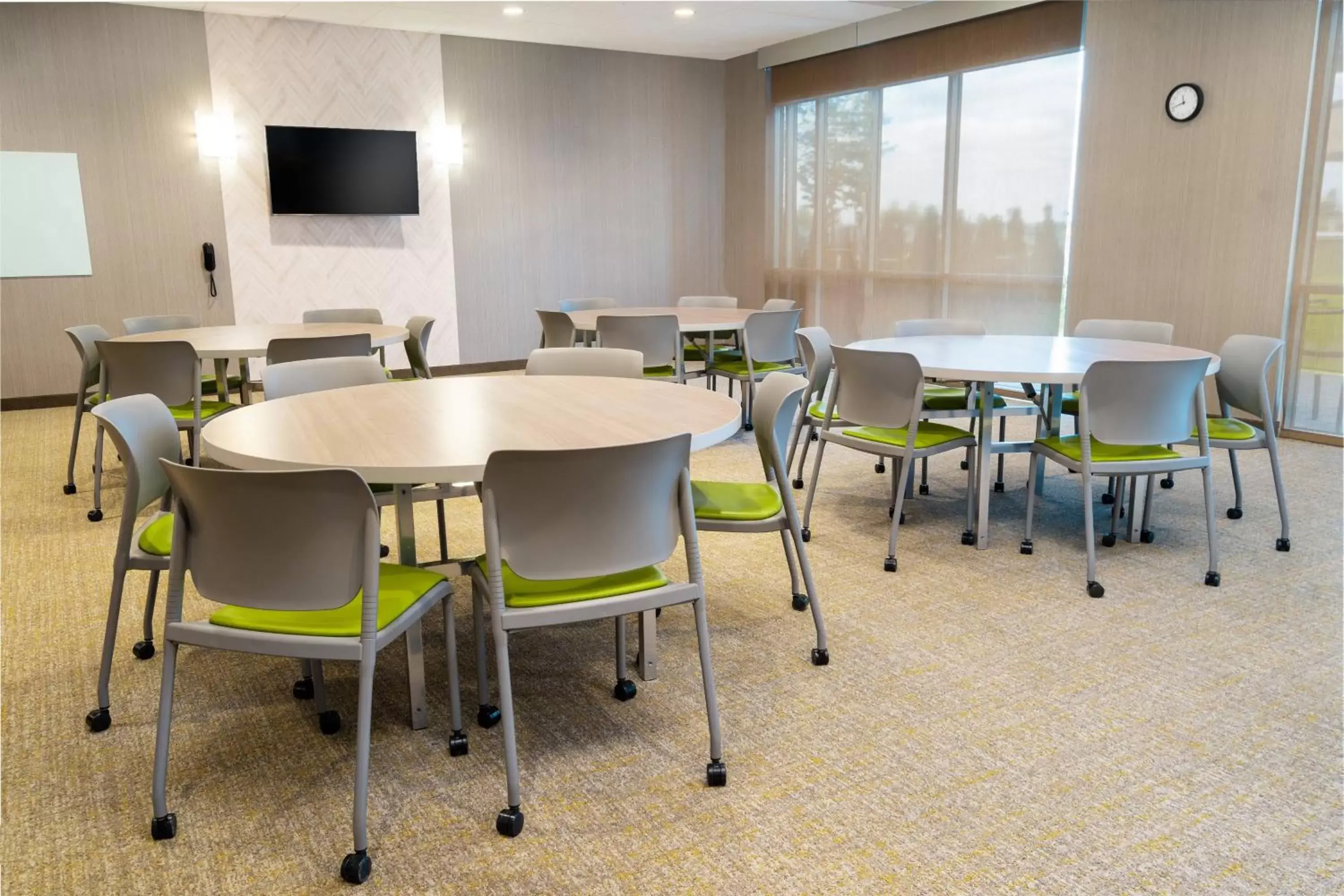 Meeting/conference room in SpringHill Suites Spokane Airport