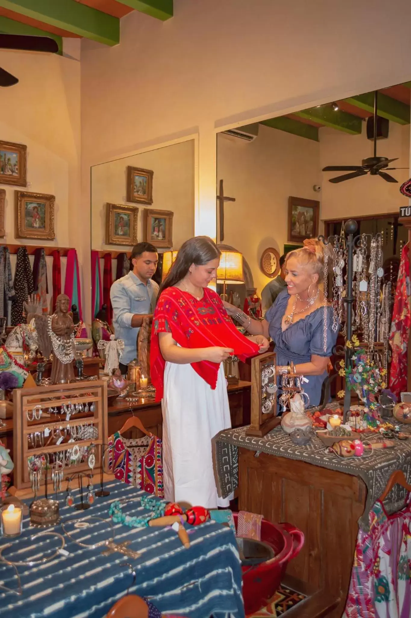 On-site shops in Hacienda de los Santos