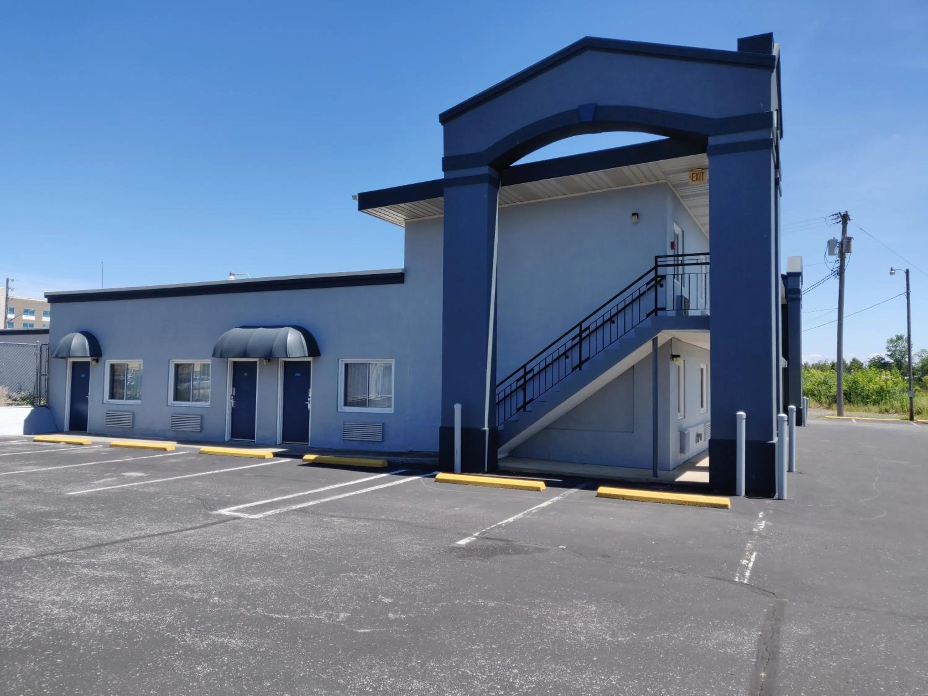 Property building in Cedar Cove