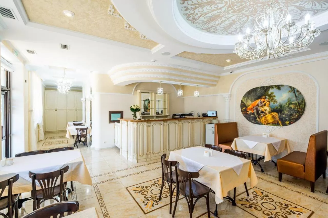 Restaurant/Places to Eat in Mon Plaisir