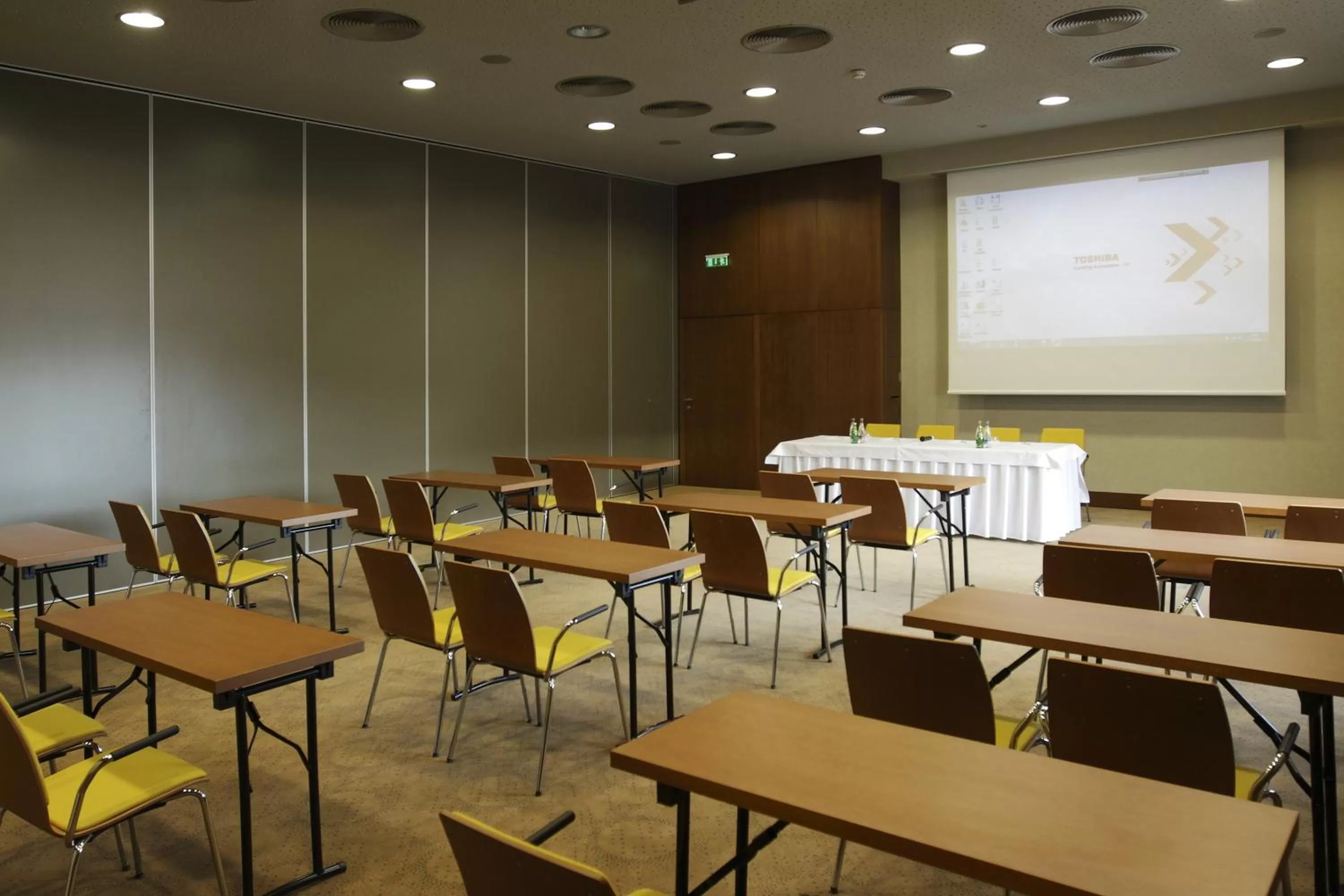 Business facilities in Mikado Hotel