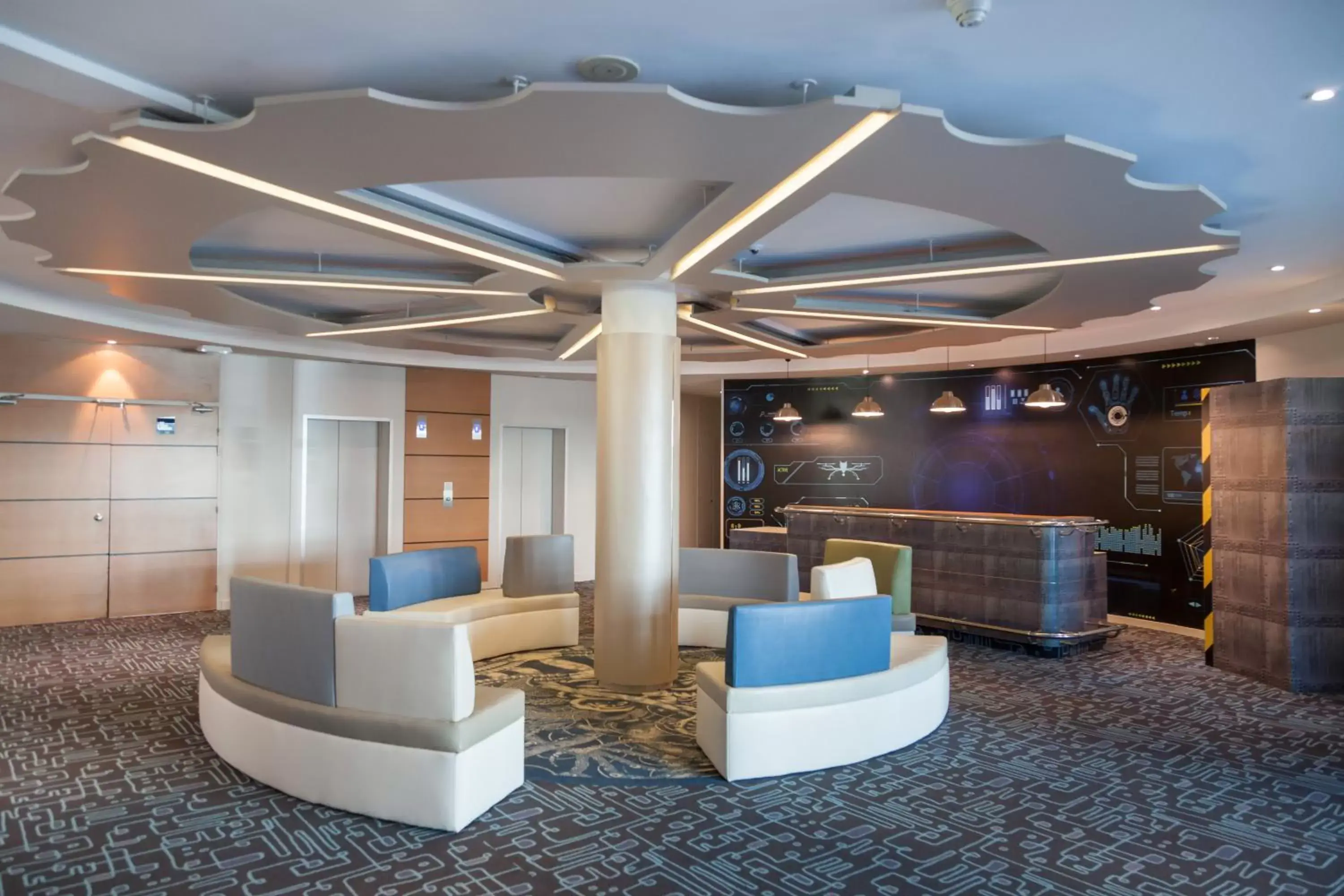 Lobby or reception in Kyriad Poitiers Jules Verne Site du Futuroscope Lobby or reception in Kyriad Poitiers Jules Verne Site du Futuroscope