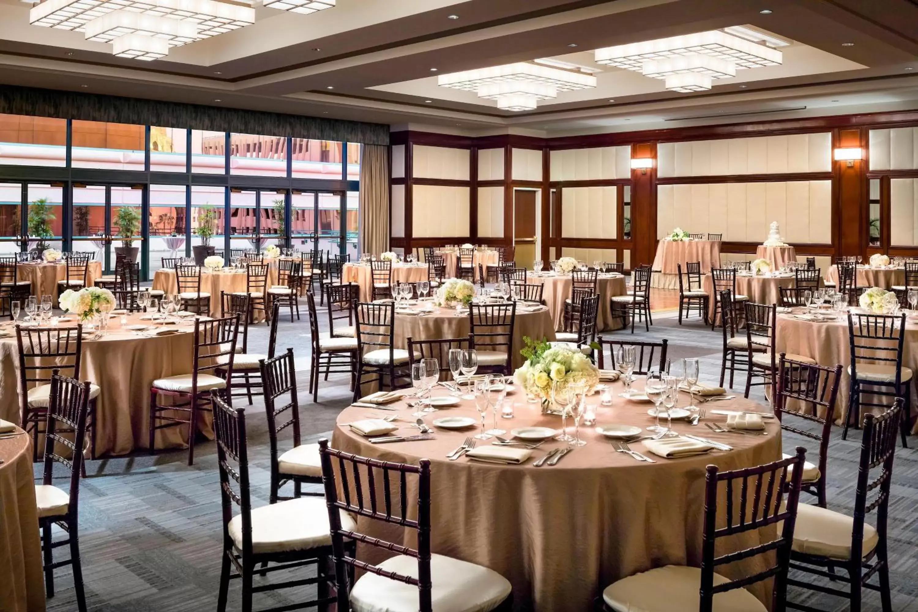 Banquet/Function facilities, Restaurant/Places to Eat in The Westin Long Beach