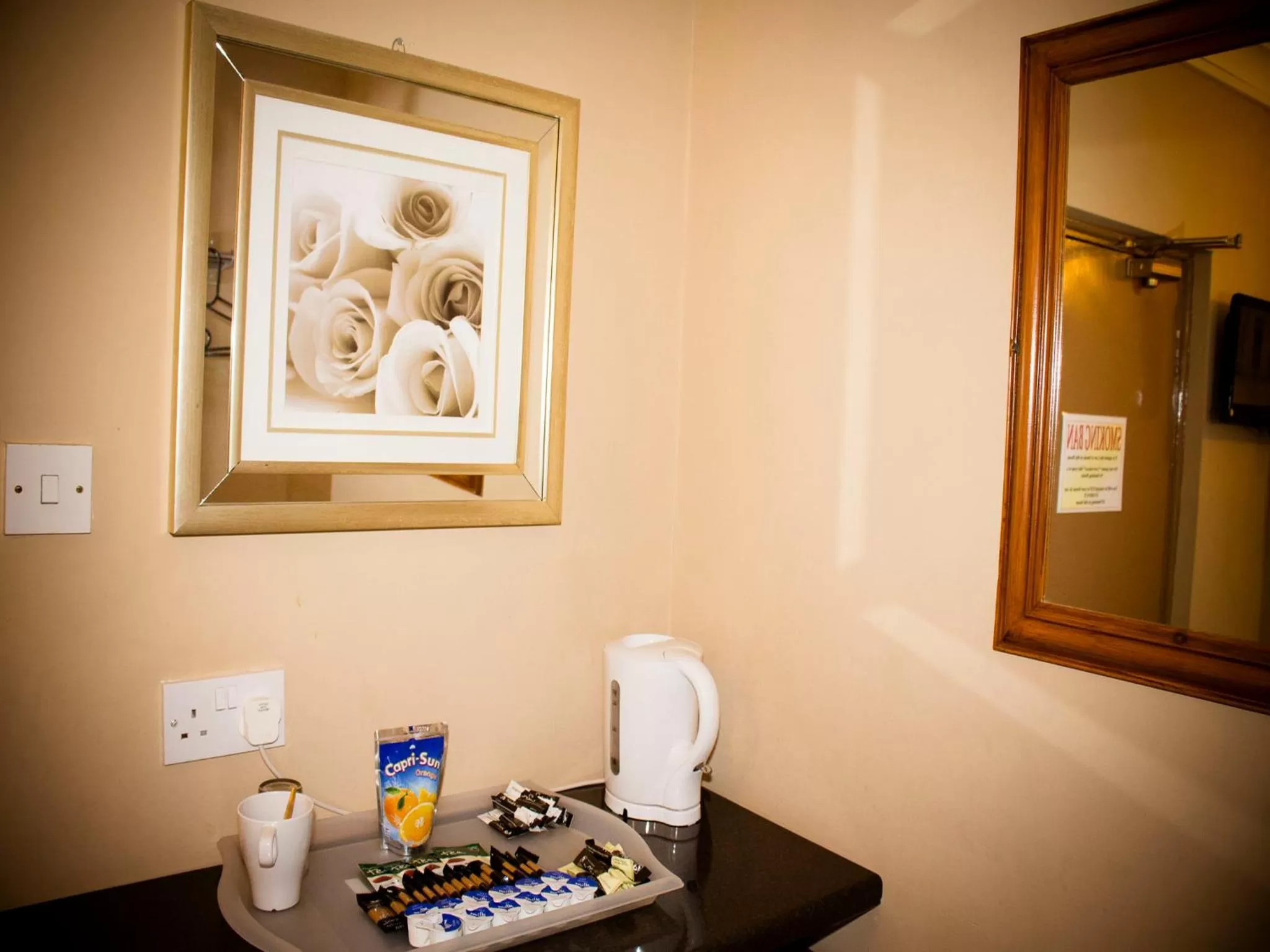 Decorative detail in Cricklewood Lodge Hotel