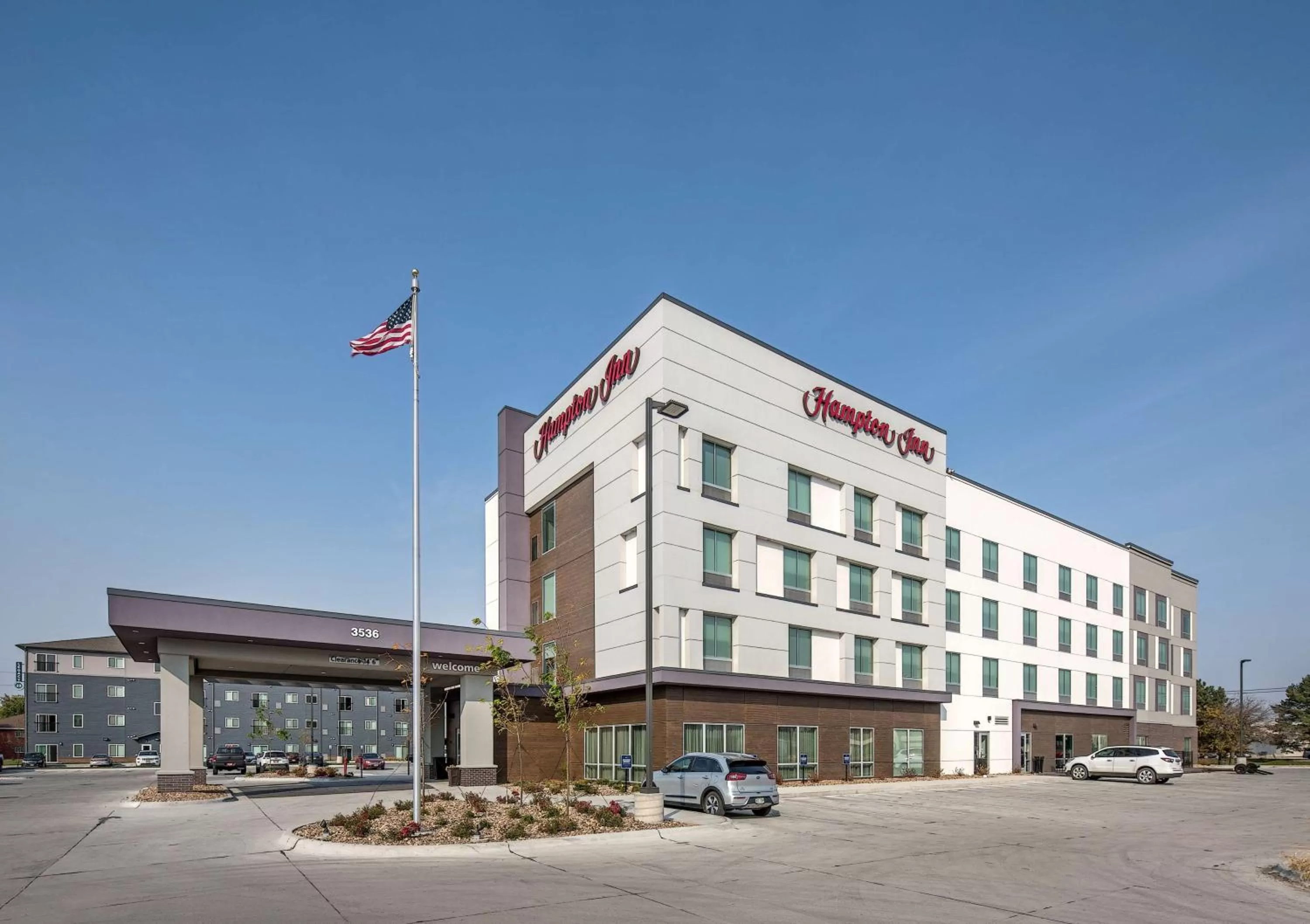 Property building in Hampton Inn Columbus