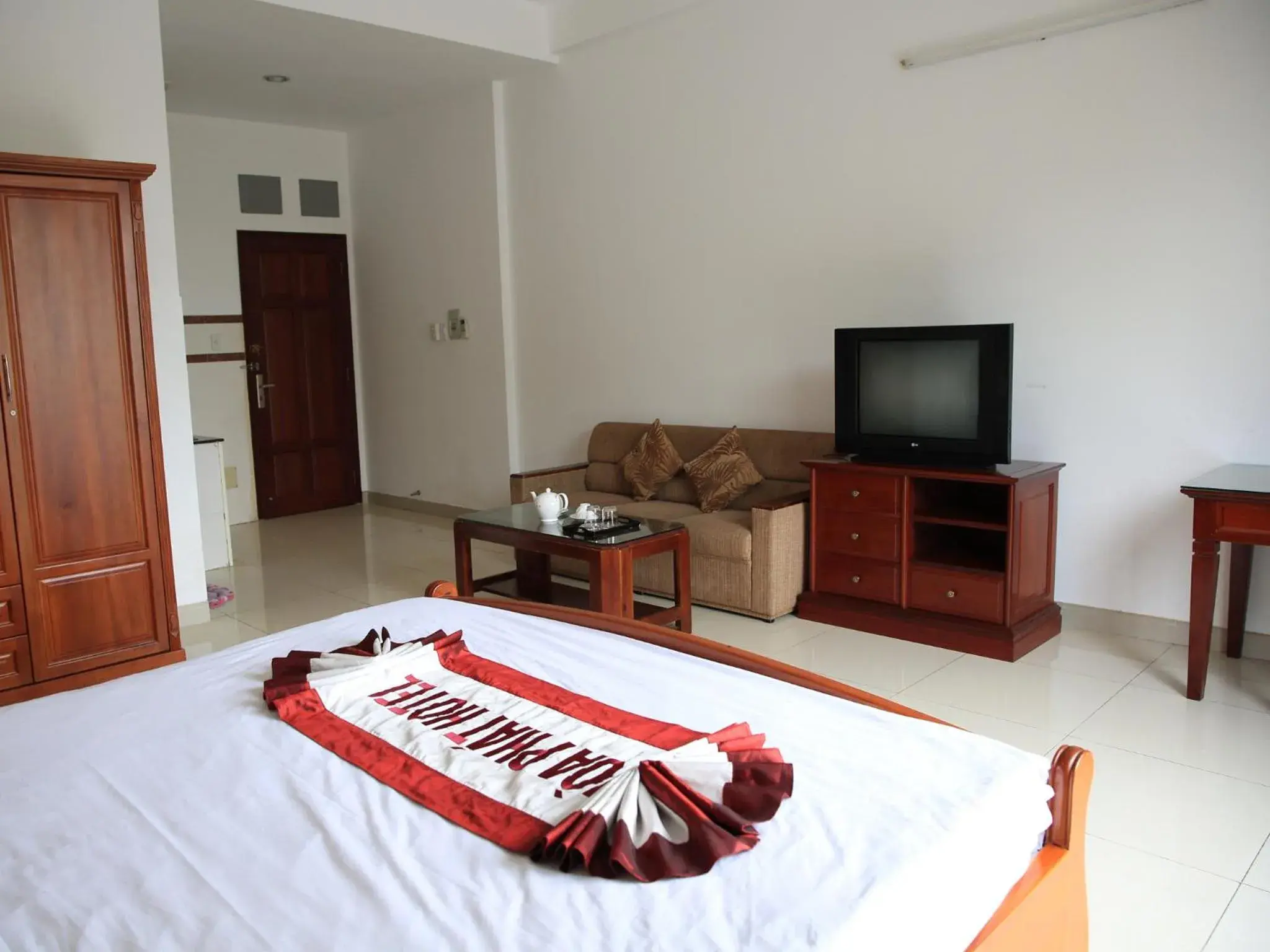TV and multimedia, Bed in Hoa Phat Hotel & Apartment