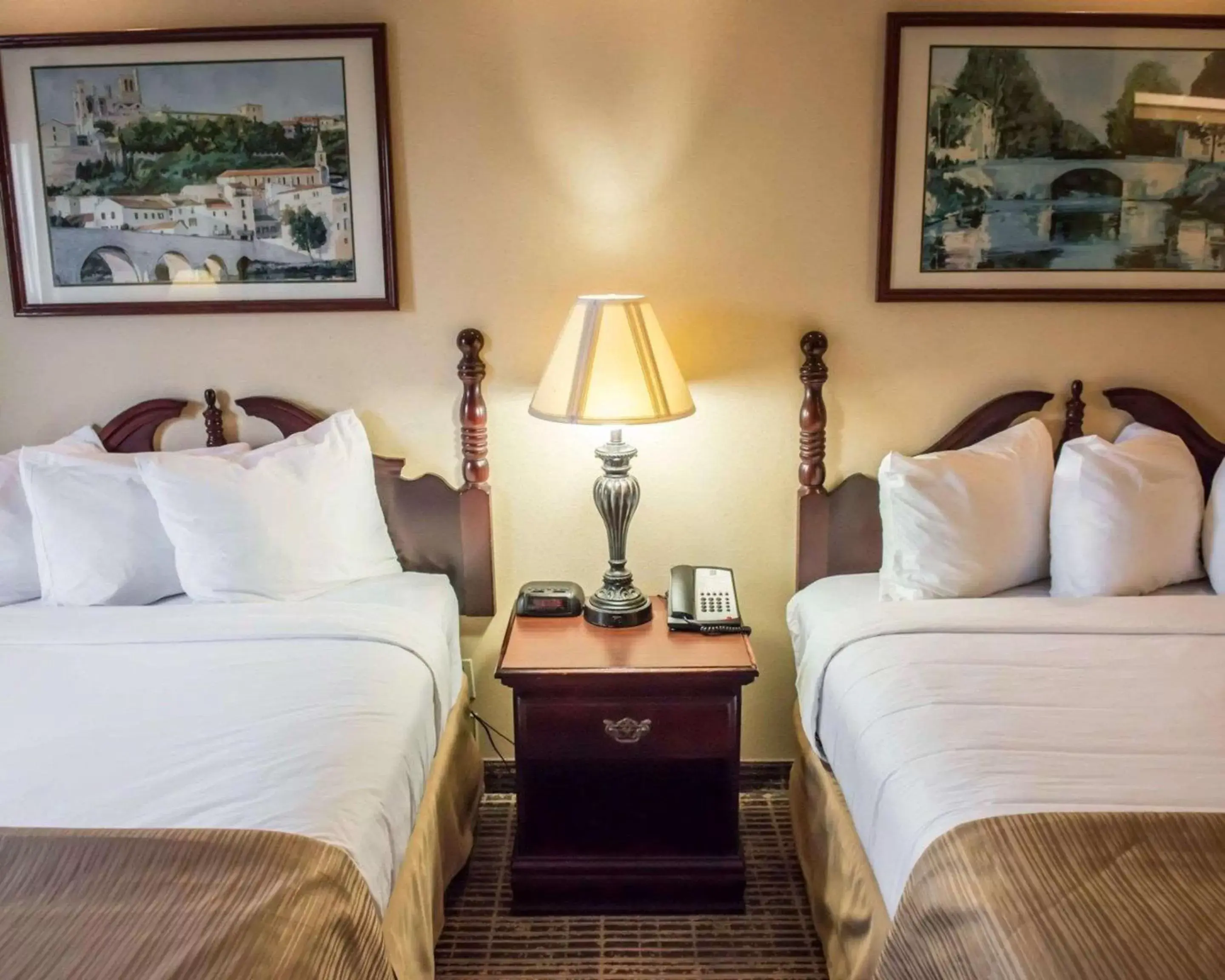 Photo of the whole room, Bed in Quality Inn Lake City Photo of the whole room, Bed in Quality Inn Lake City