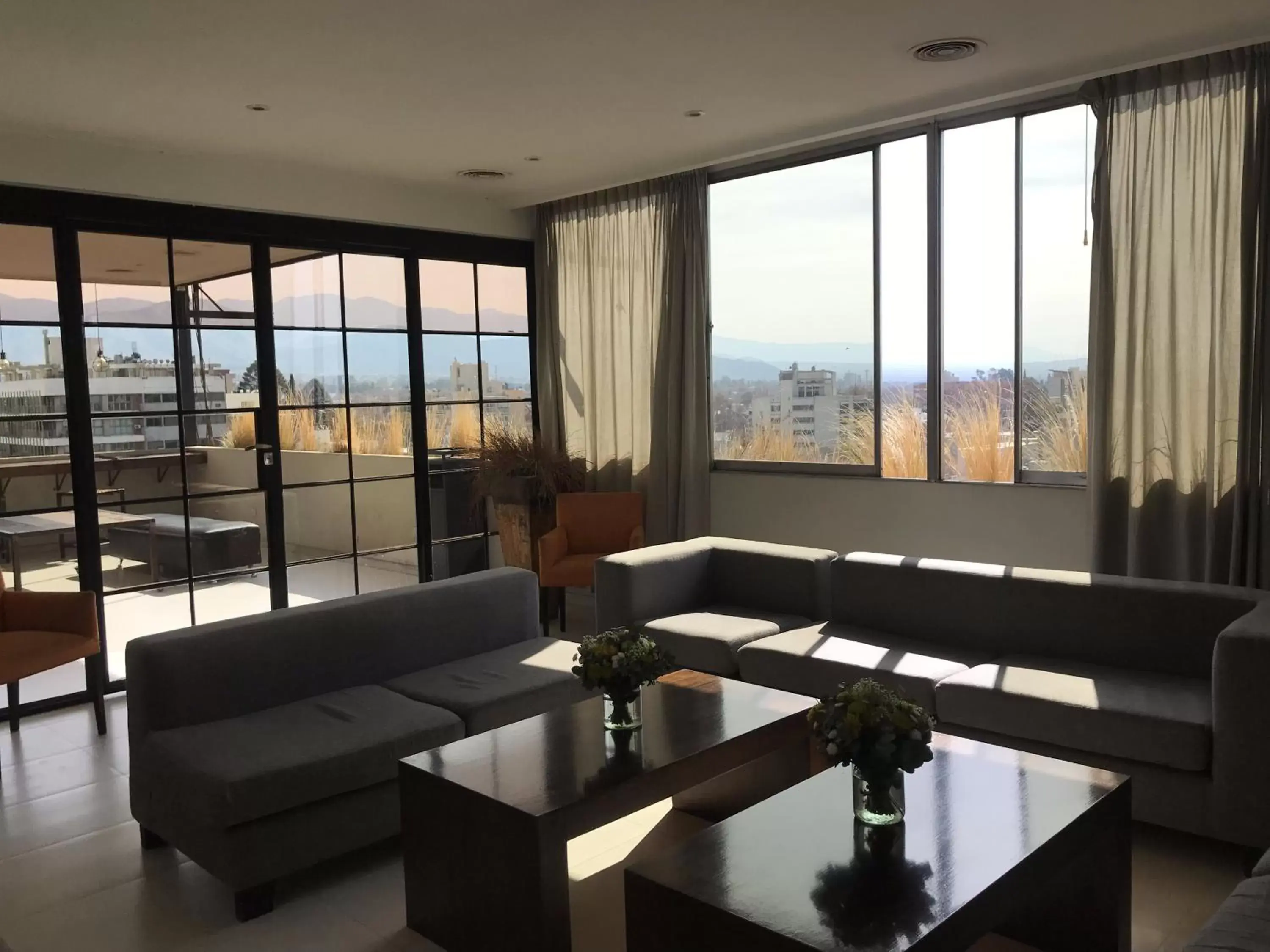 Balcony/Terrace, Seating Area in Hotel Internacional