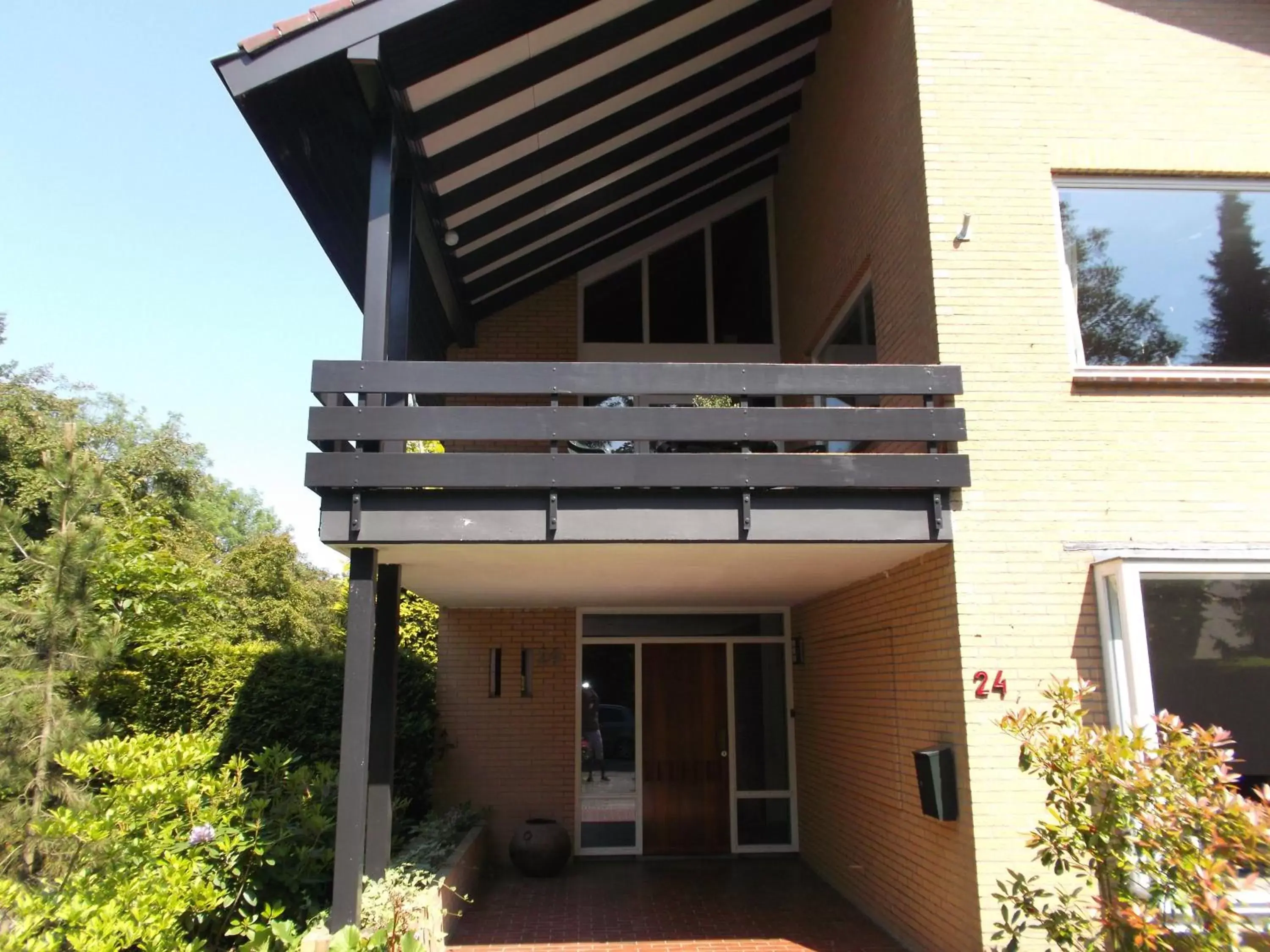 Facade/entrance, Property Building in B & B Waalre