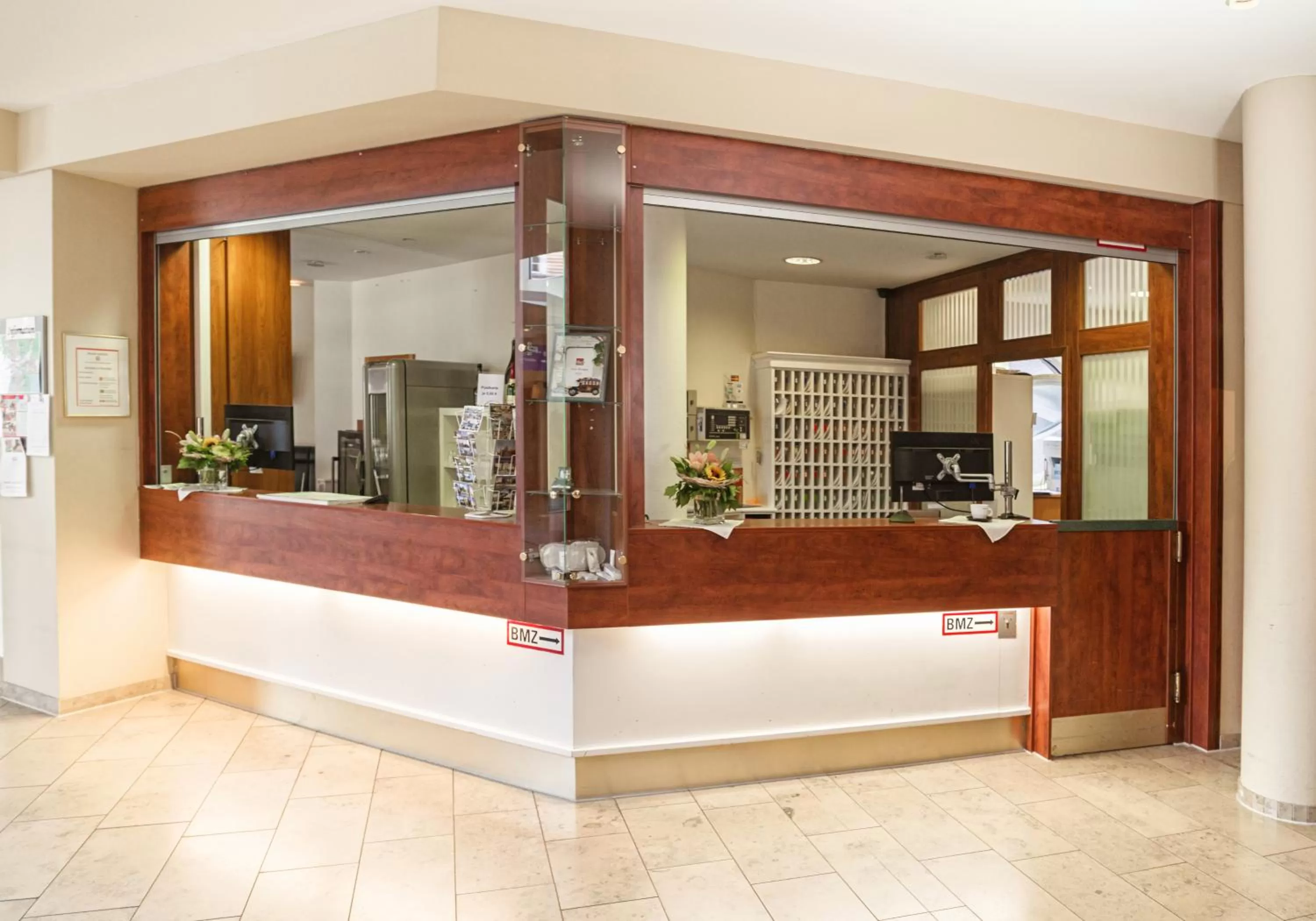 Lobby or reception in Hotel am Schloß Köpenick by Golden Tulip