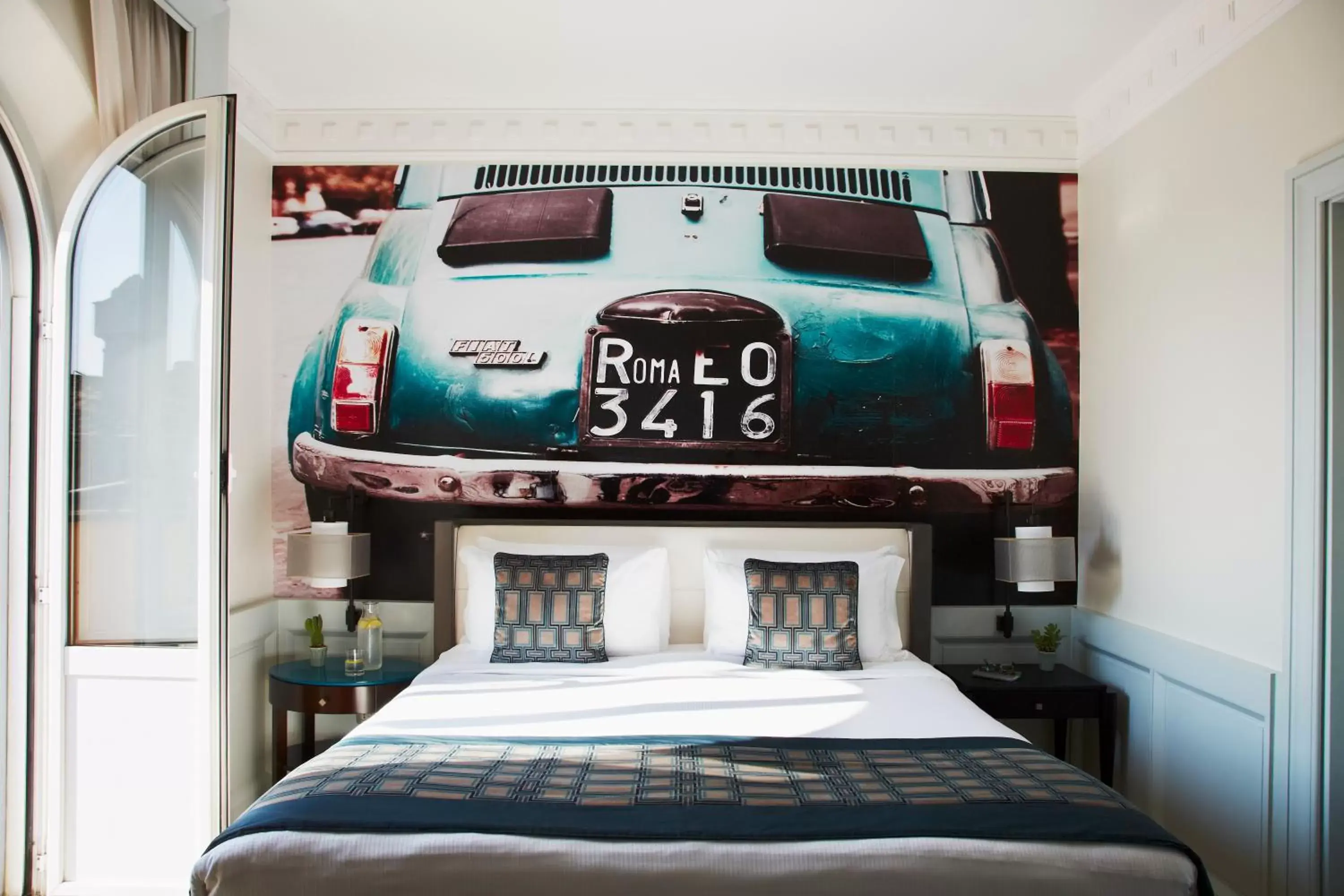 Bedroom in Hotel Indigo Rome - St. George, an IHG Hotel