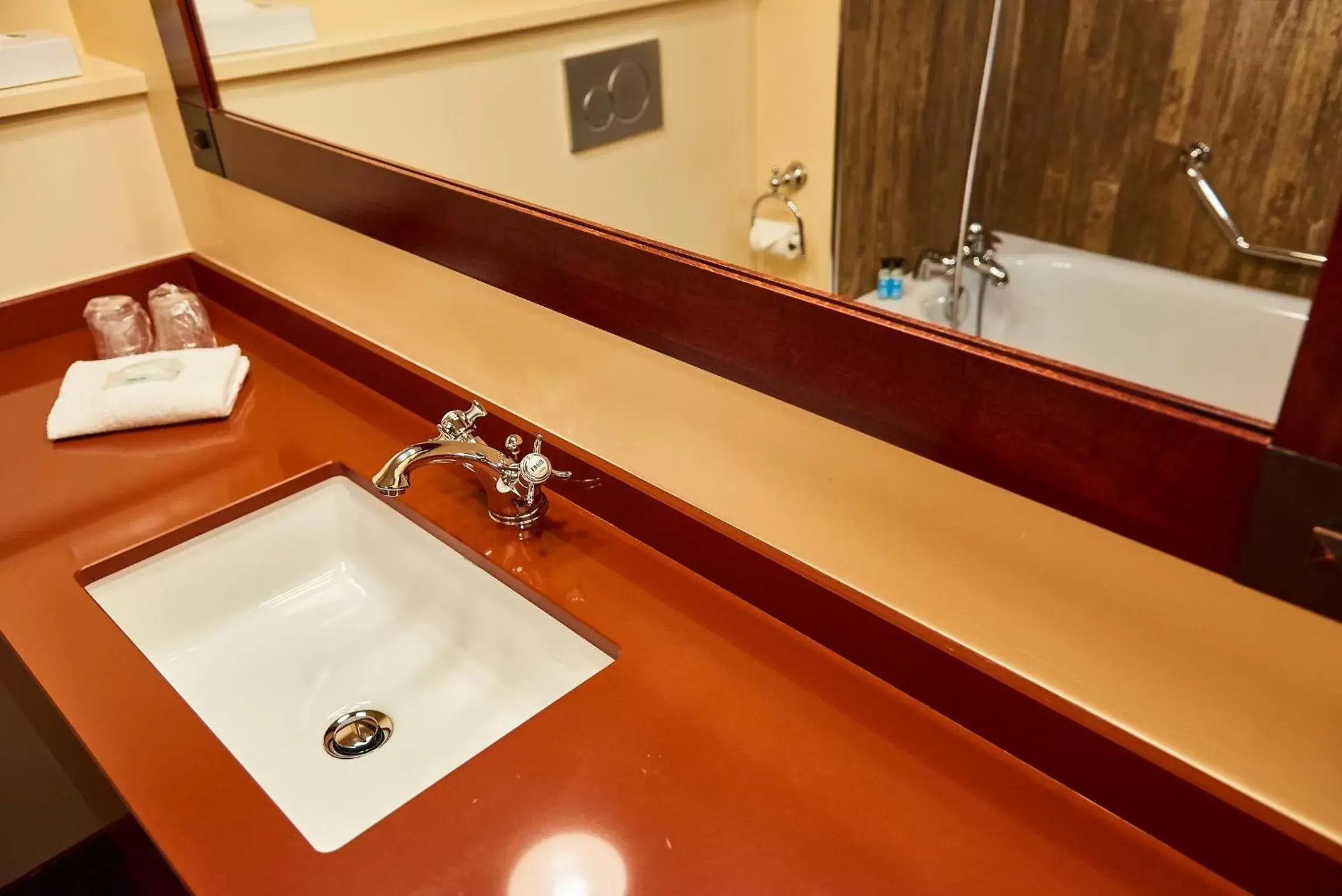 Bathroom in Disney Hotel Cheyenne