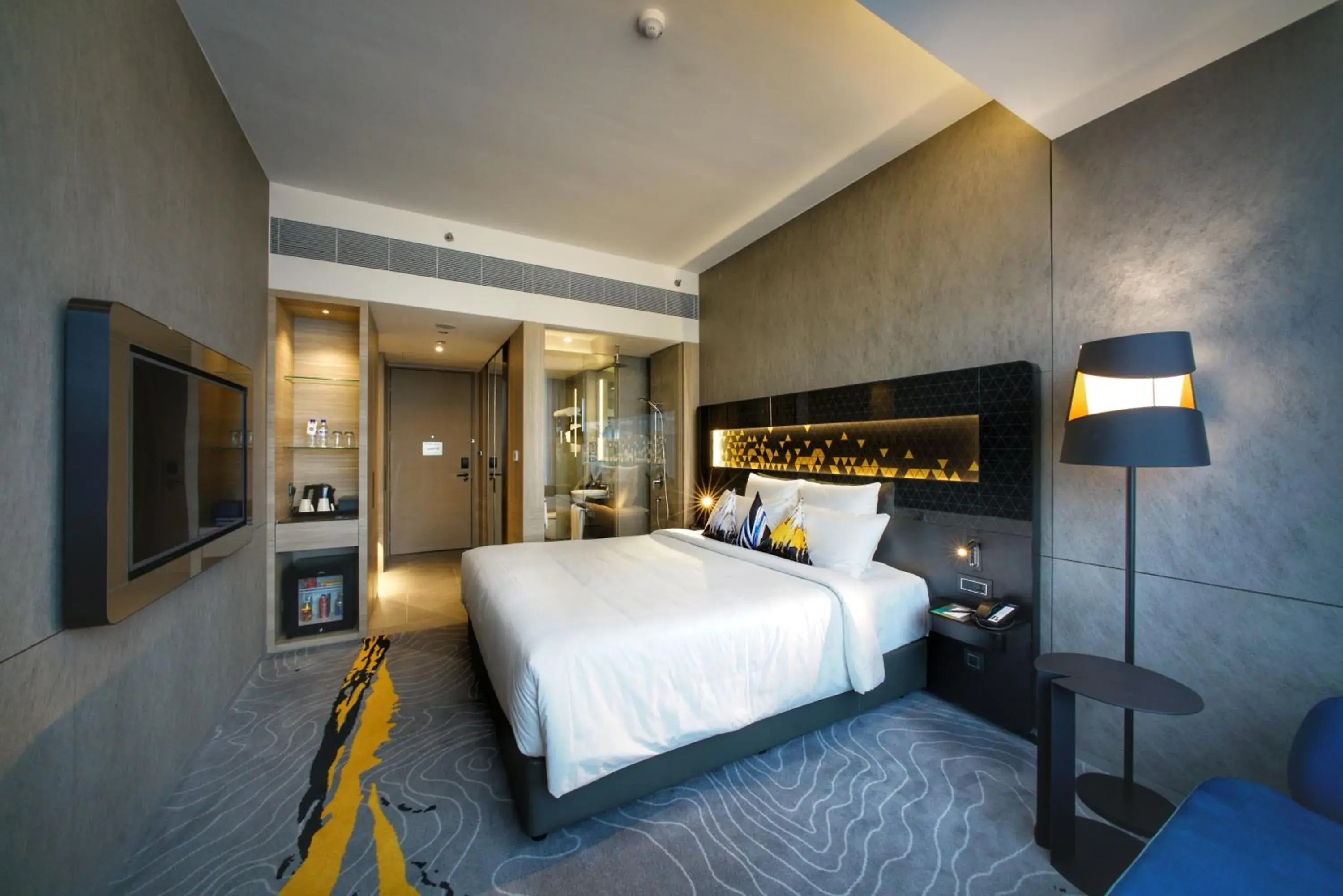 Bedroom, Bed in Novotel Singapore On Stevens