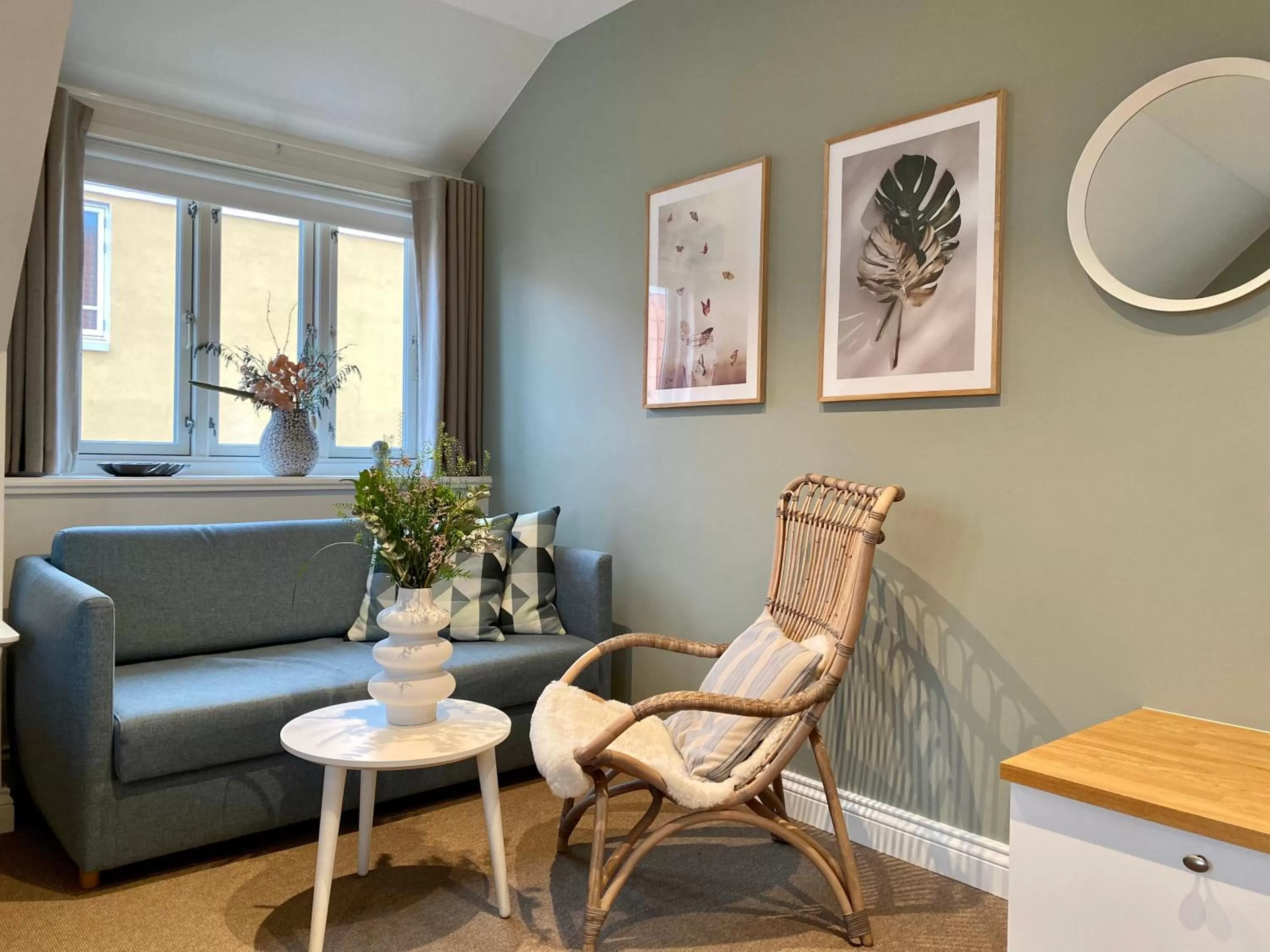 Seating area in Hotel Marie