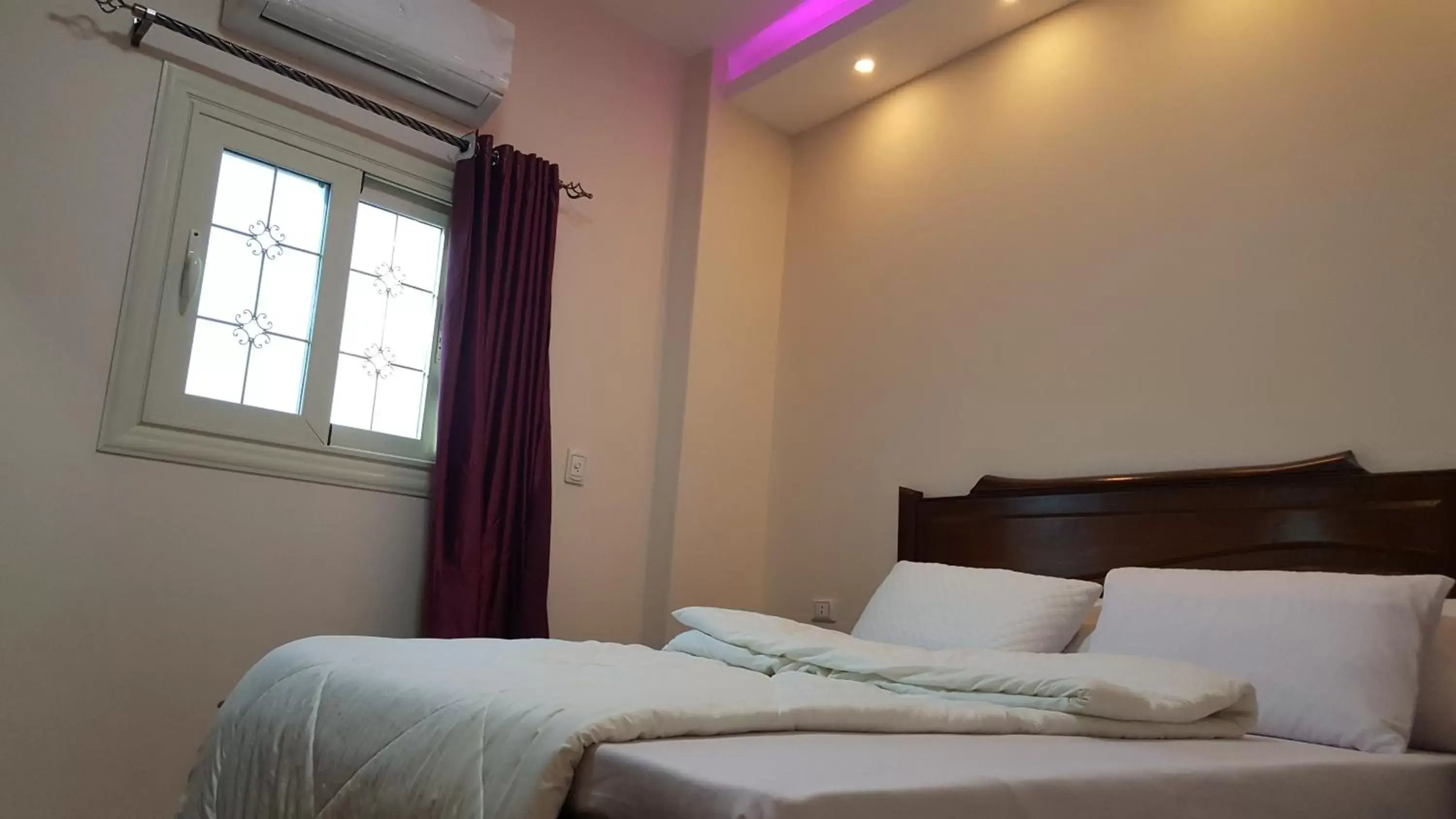 Deluxe Double Room - single occupancy in Royal Pyramids Inn