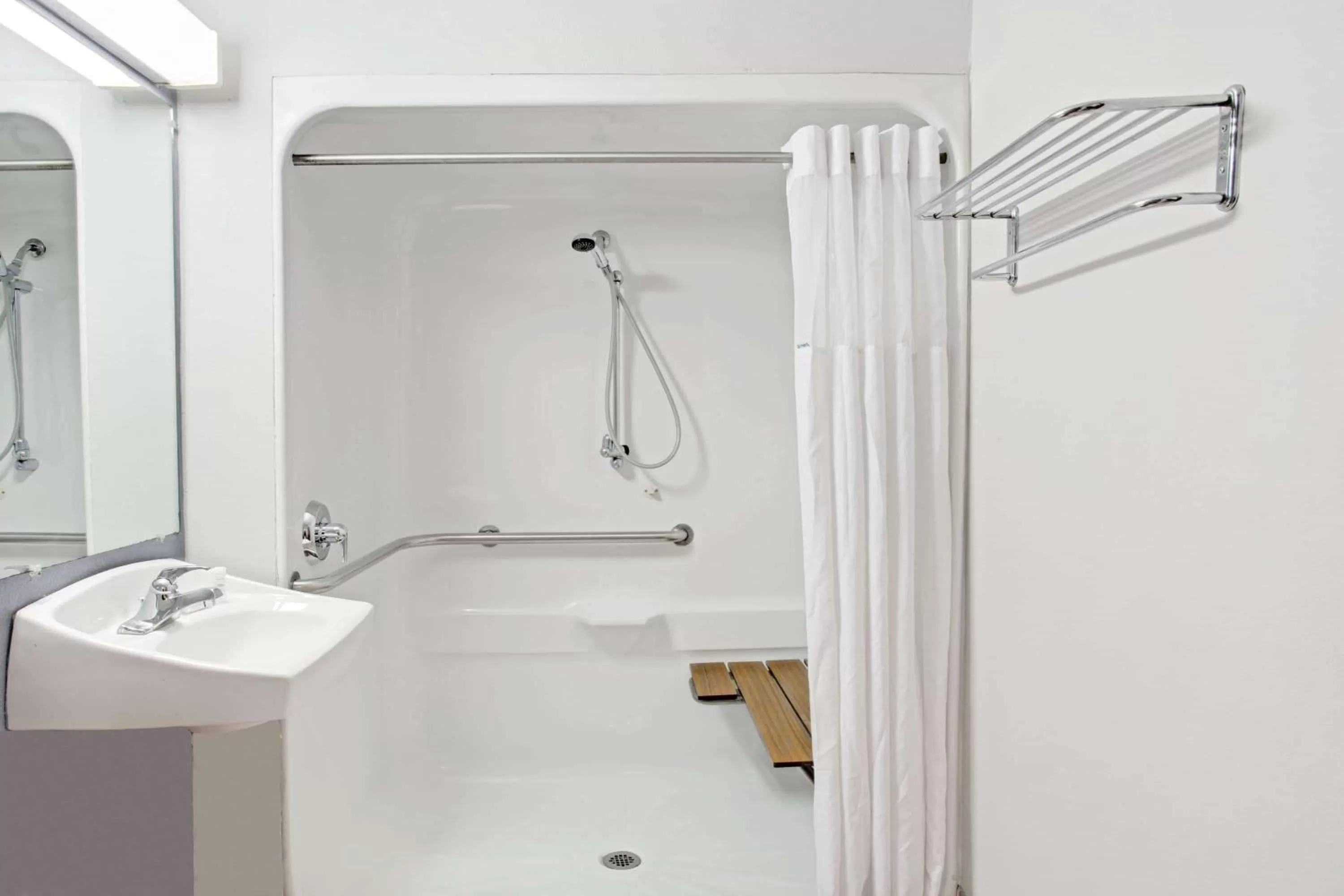 Bathroom in Microtel Inn by Wyndham - Murfreesboro