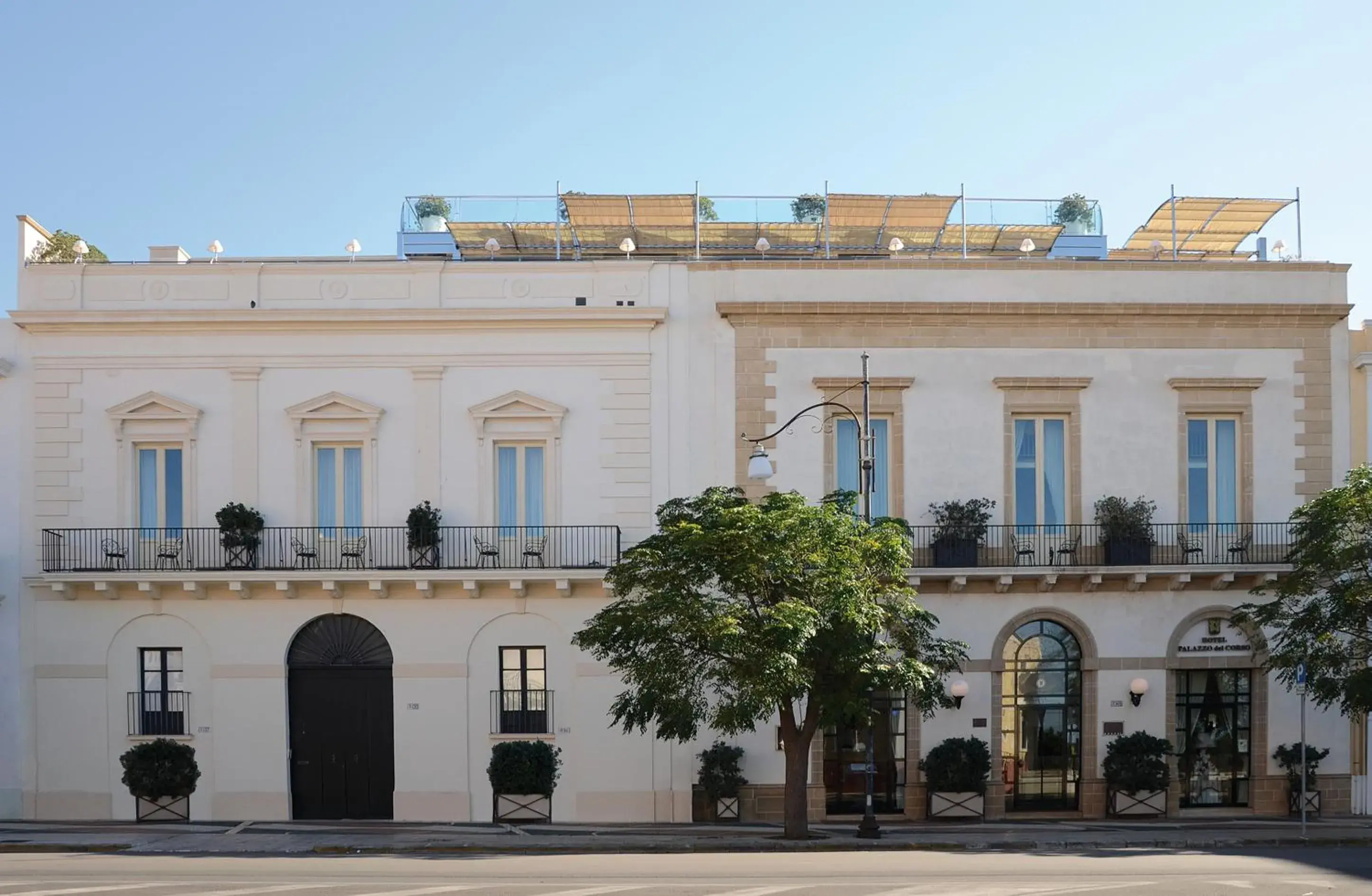 Facade/entrance, Property Building in Palazzo del Corso - Boutique Hotel