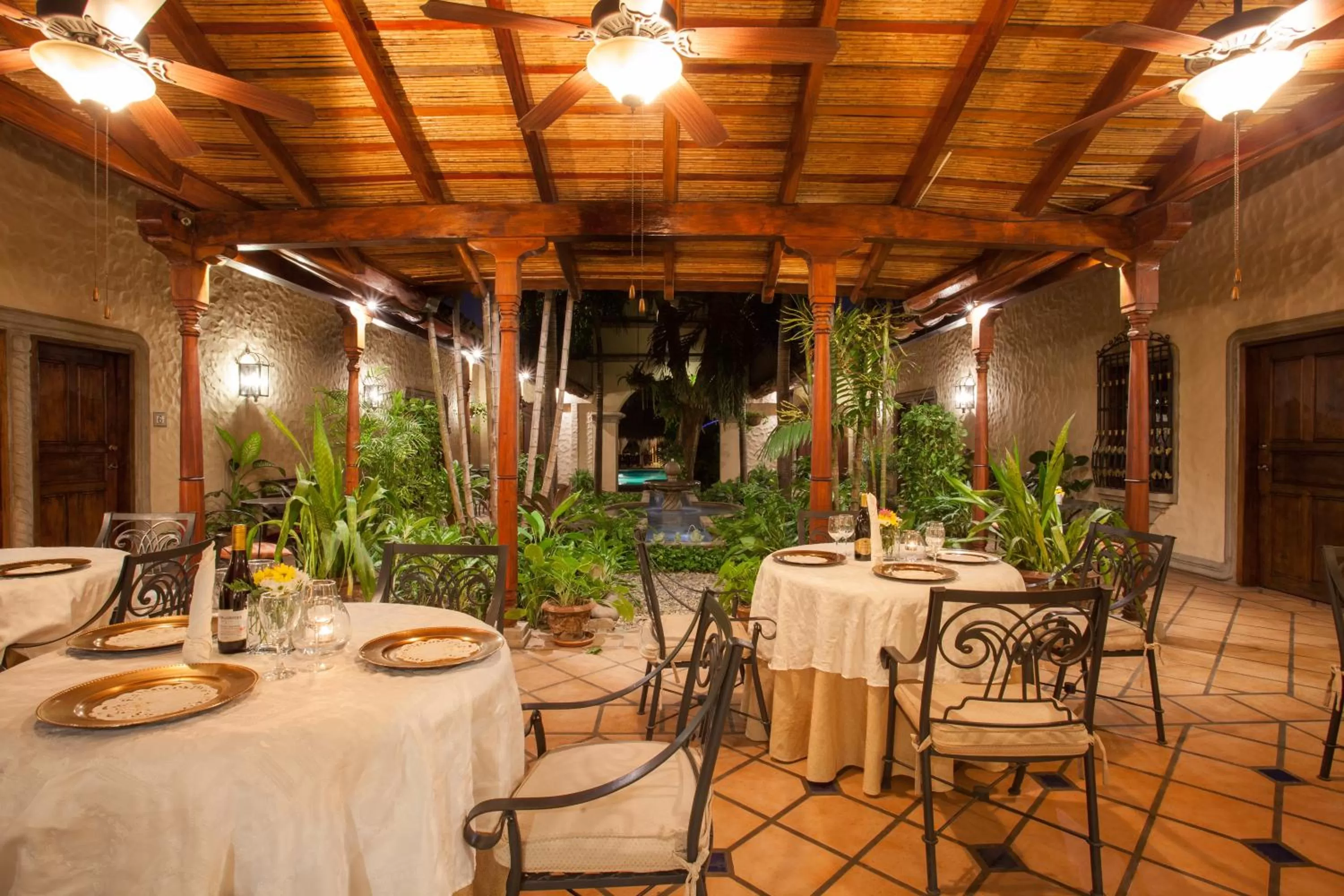 Restaurant/places to eat in Hotel Los Robles, Managua, Nicaragua