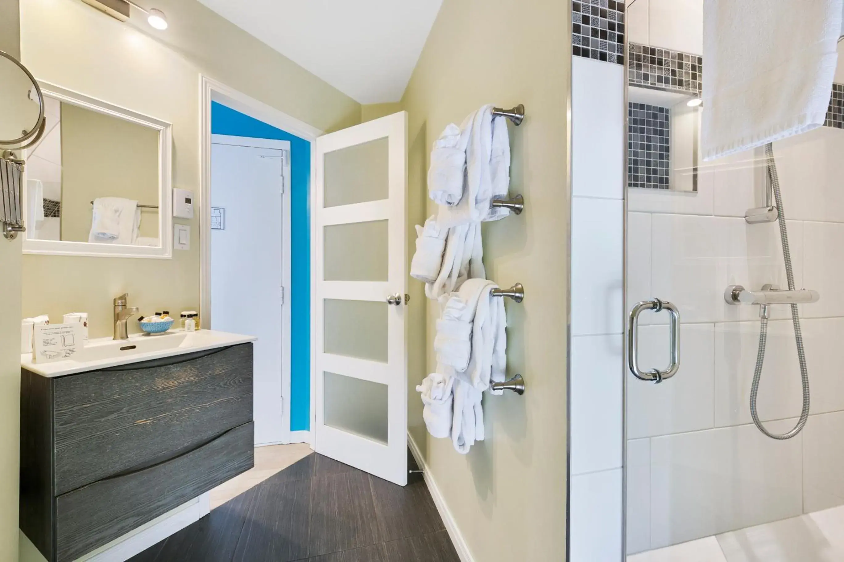 Bathroom in Chateau Des Tourelles