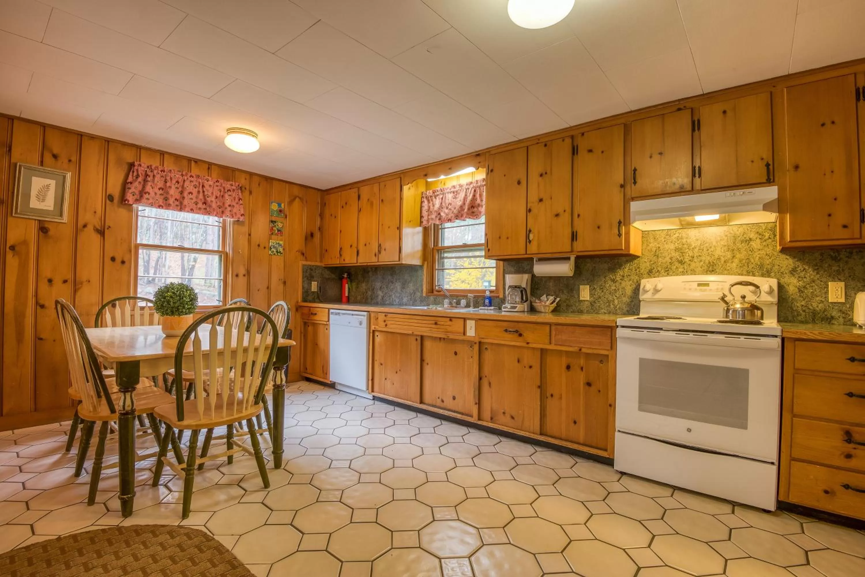 Kitchen or kitchenette in Purity Spring Resort