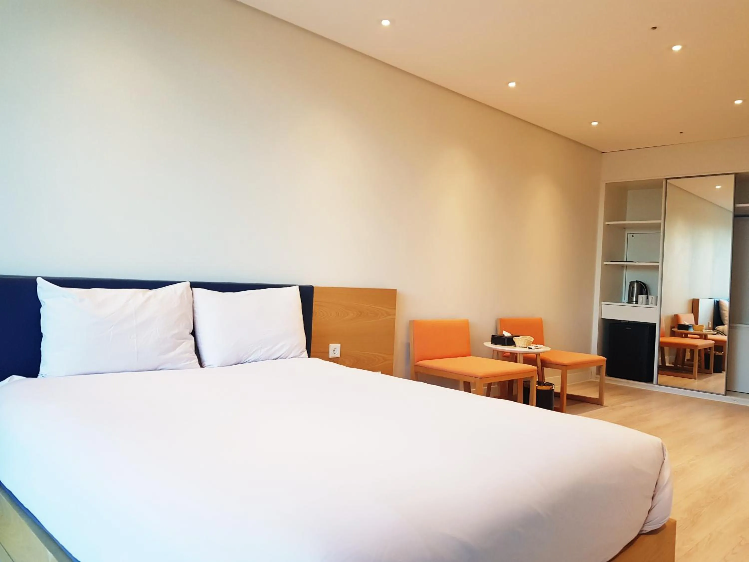 Bedroom, Bed in Attirance Pool Villa & Hotel