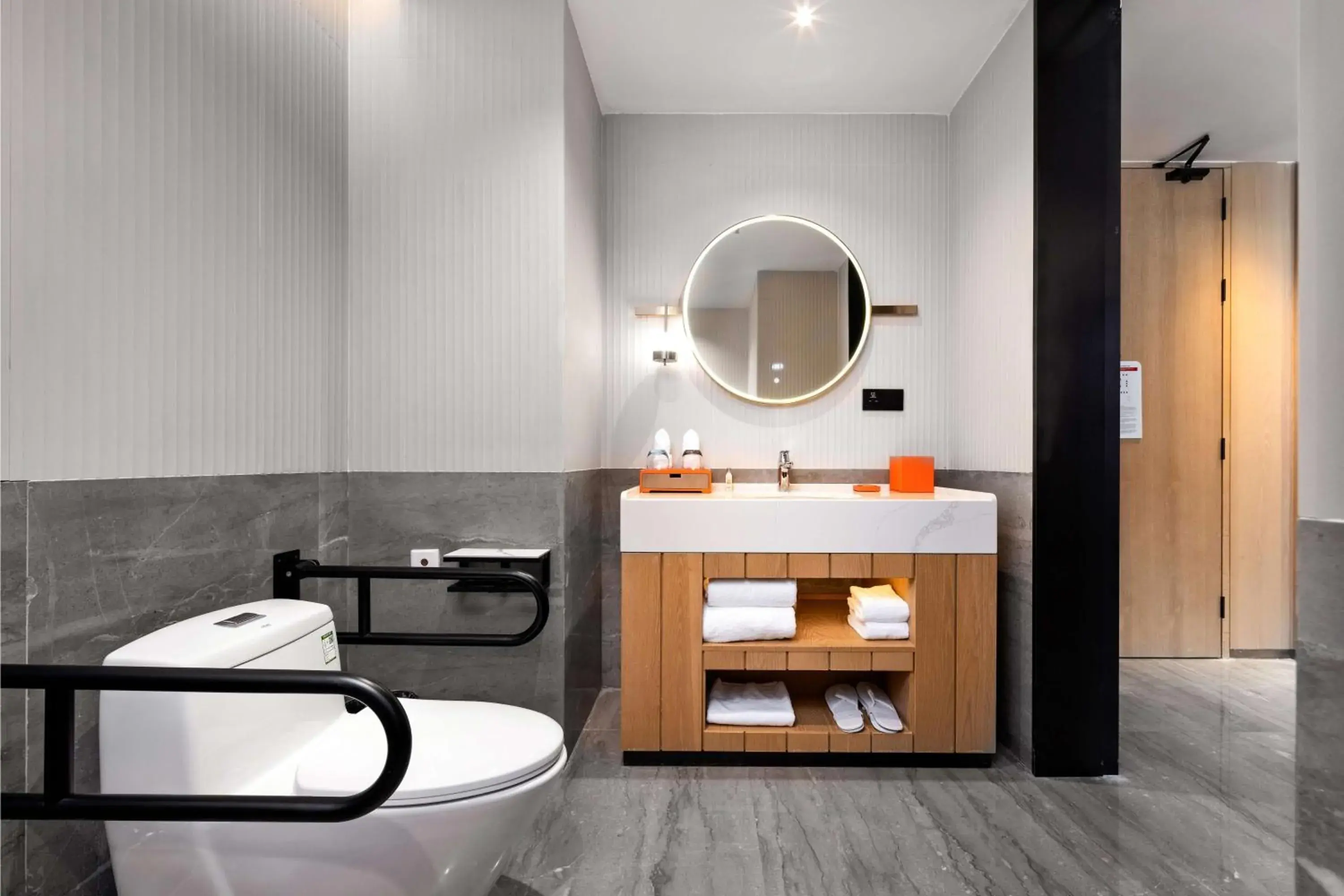 Bathroom in Hilton Garden Inn Shenzhen Nanshan Science & Technology Park