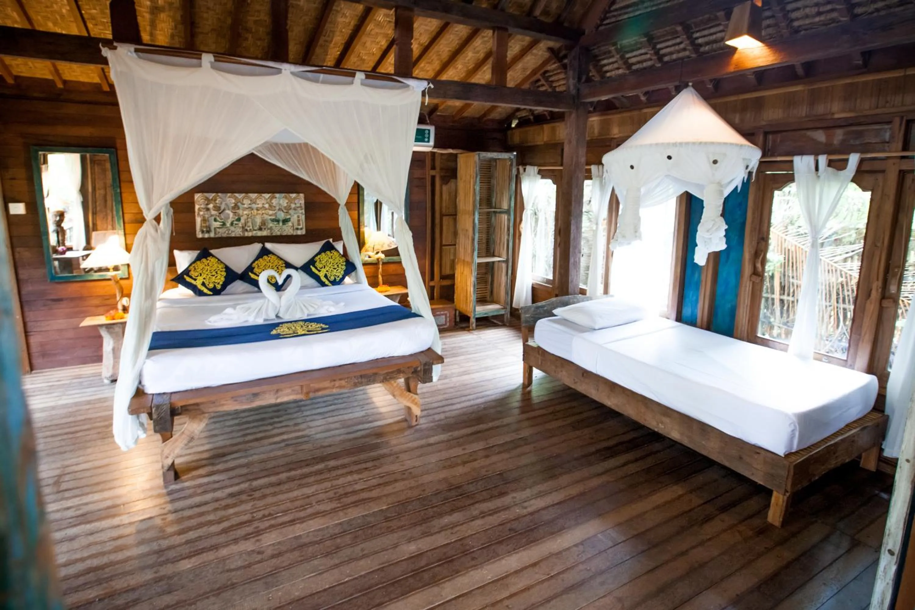 Photo of the whole room, Bed in Swasti Eco Cottages