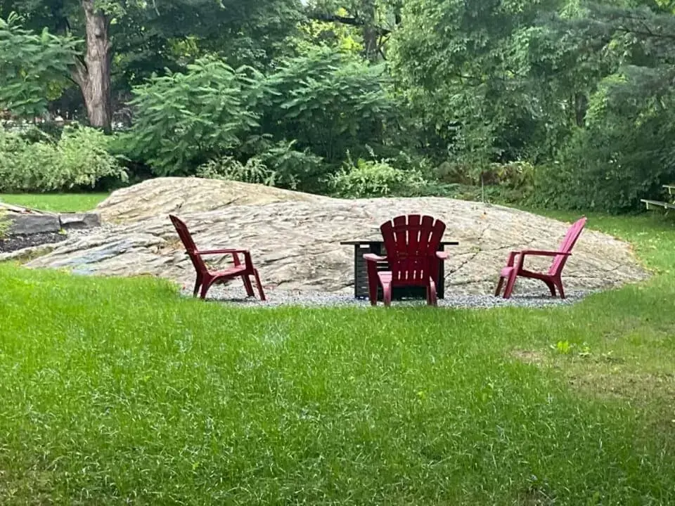 Garden in Île de Garde B&B