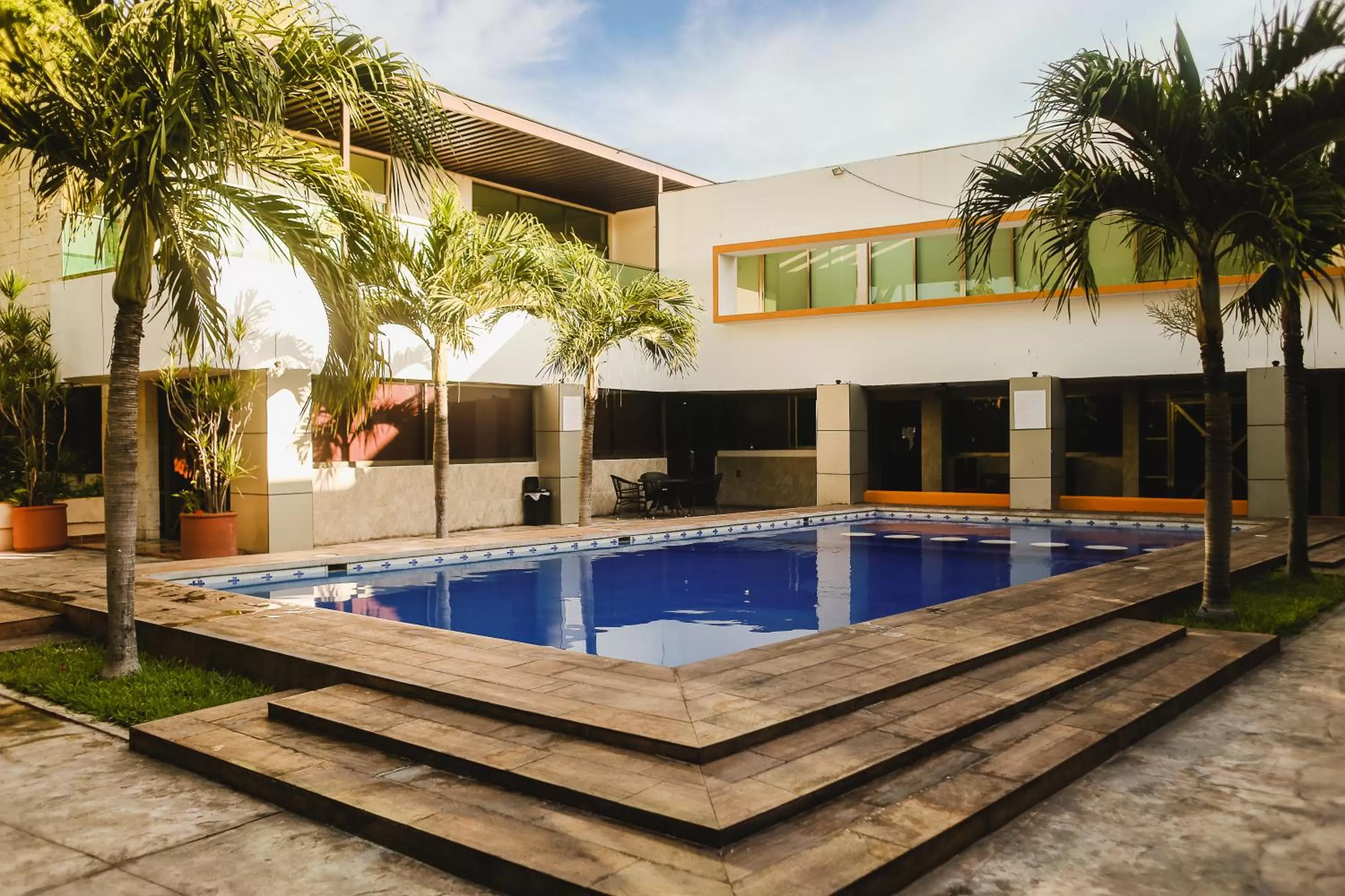 Restaurant/places to eat in Hotel Plaza Mirador