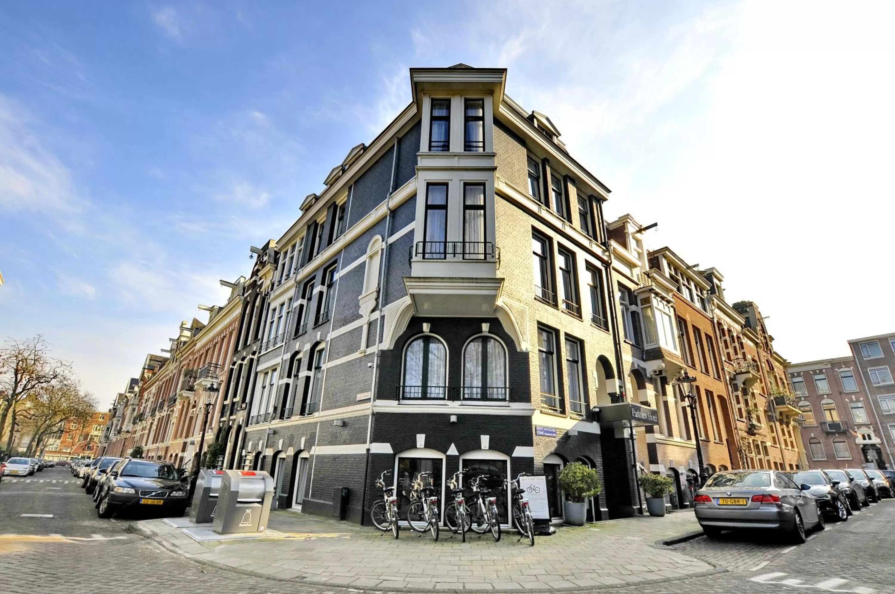 Property Building in Hotel Parkview