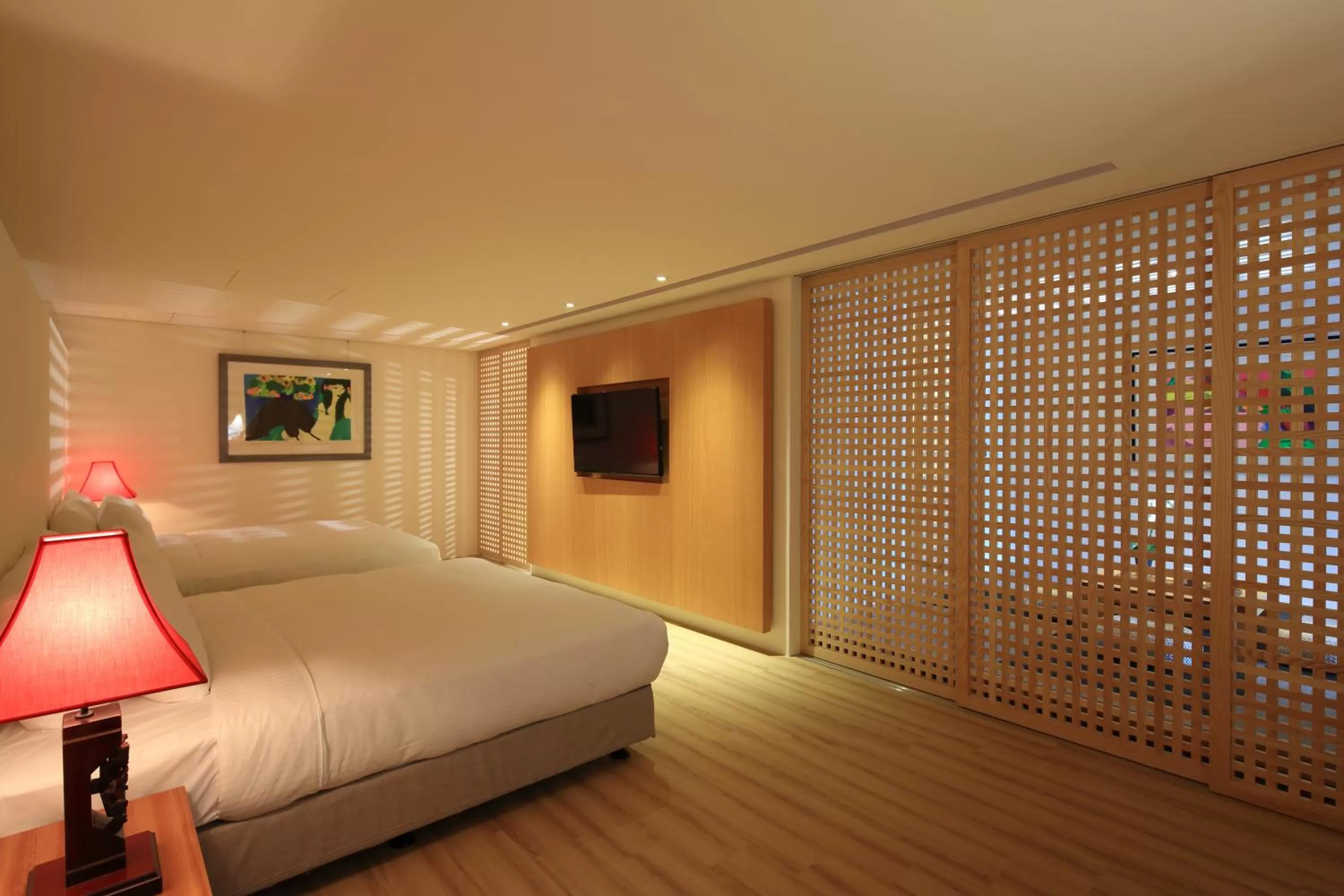 TV and multimedia, Bed in Water House