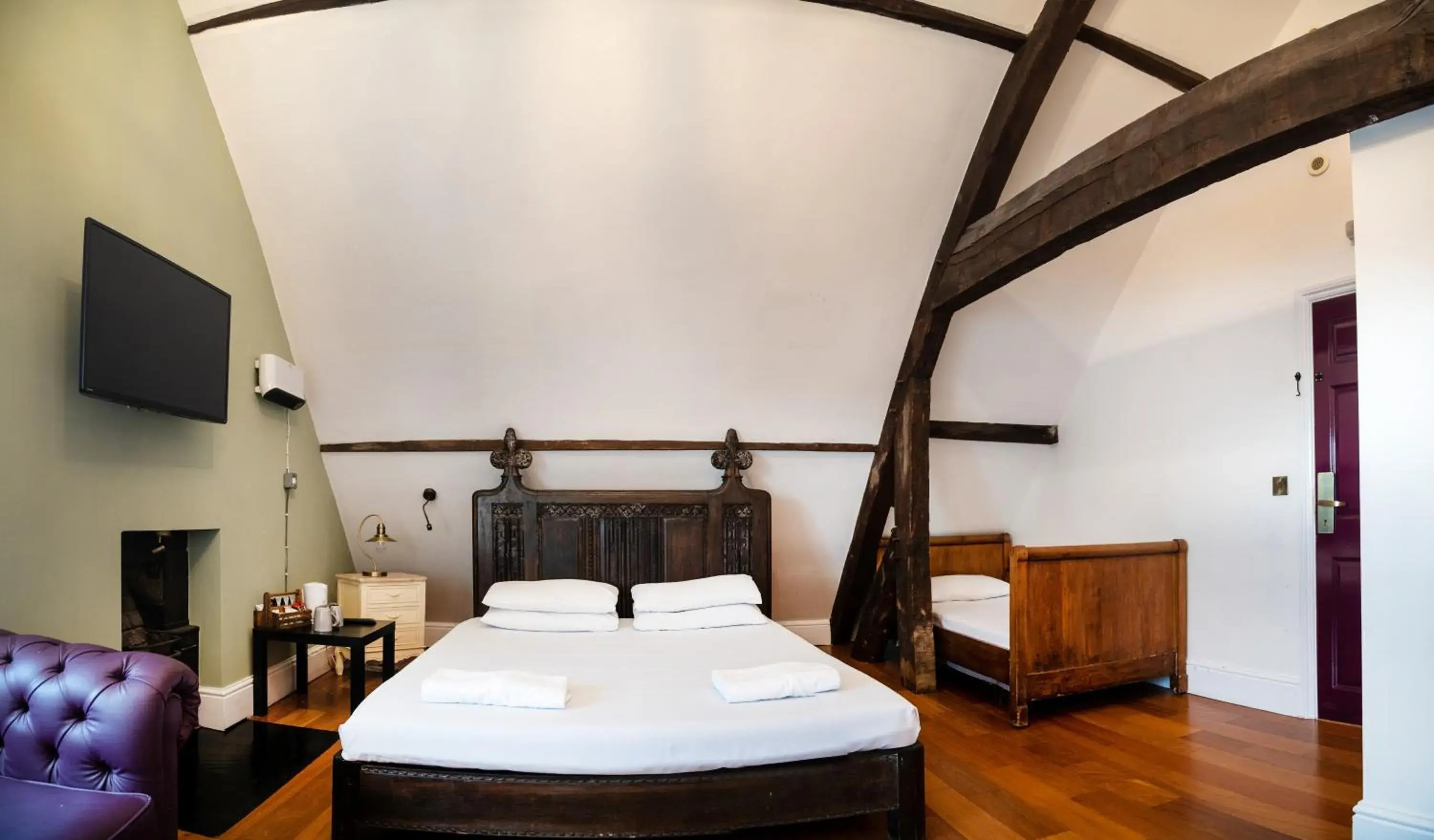 Bedroom, Bed in Safestay York
