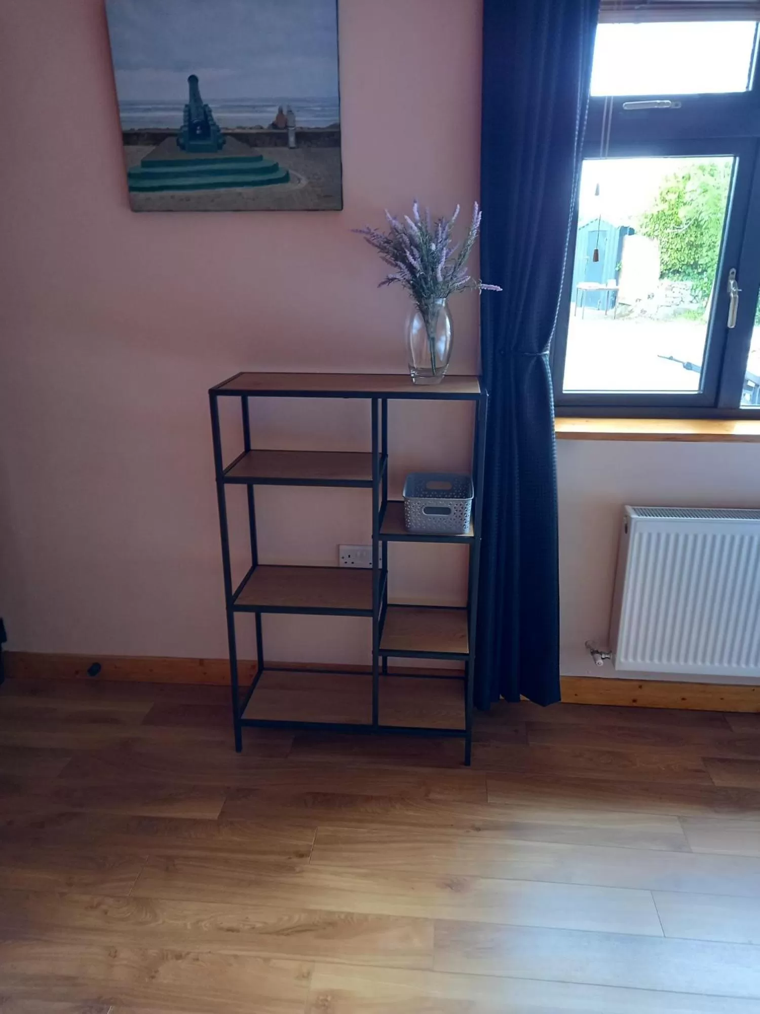 TV/Entertainment Center in Benbulben View F91YN96