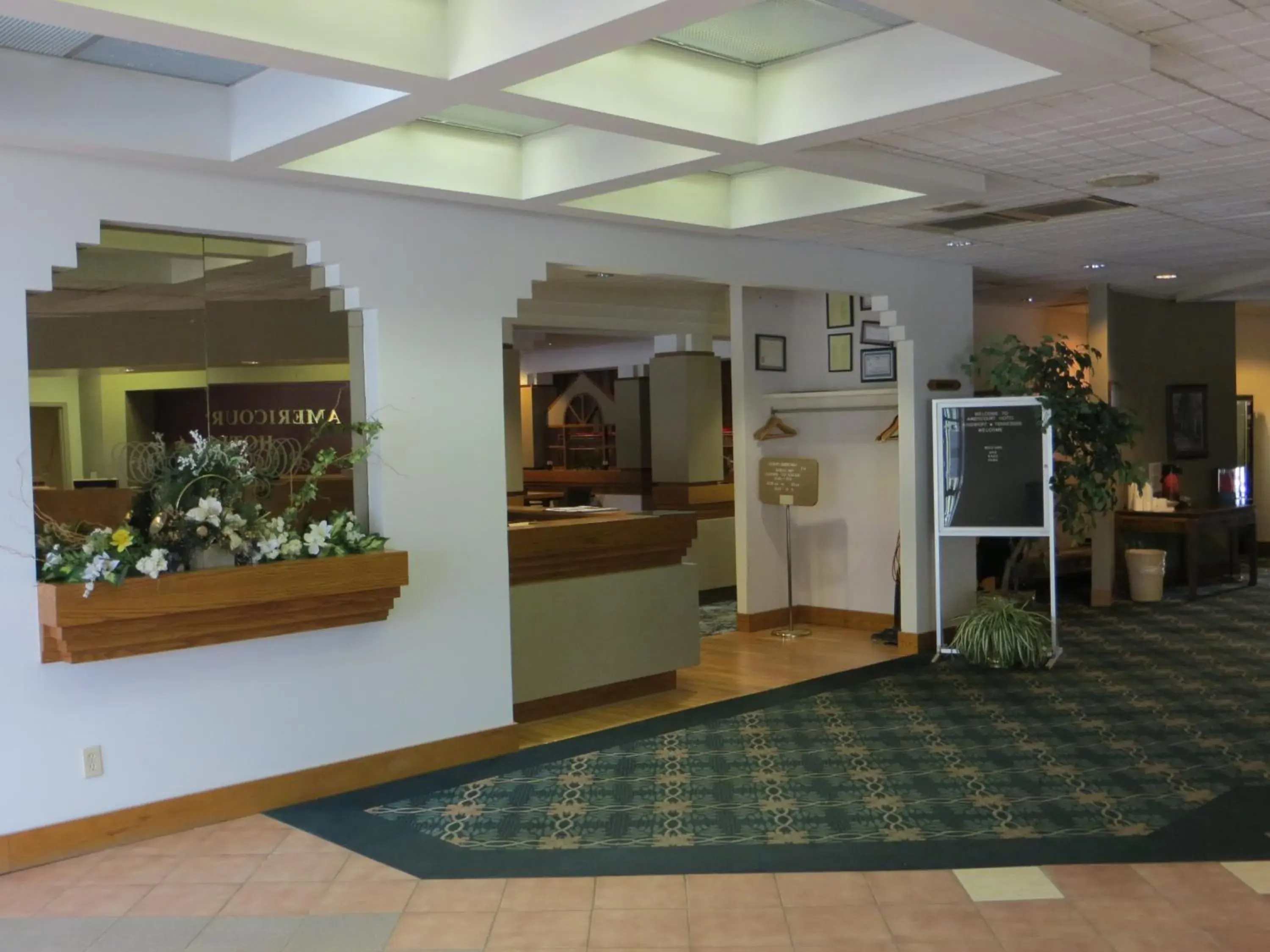 Lobby or reception in Americourt Extended Stays