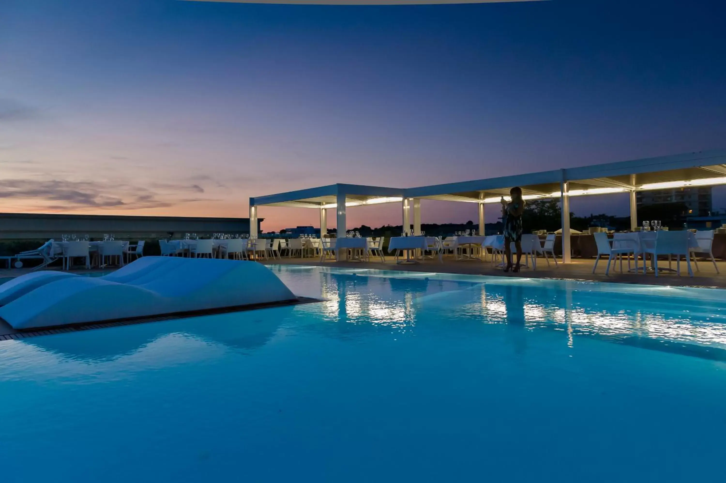 Swimming Pool in Le Dune Suite Hotel