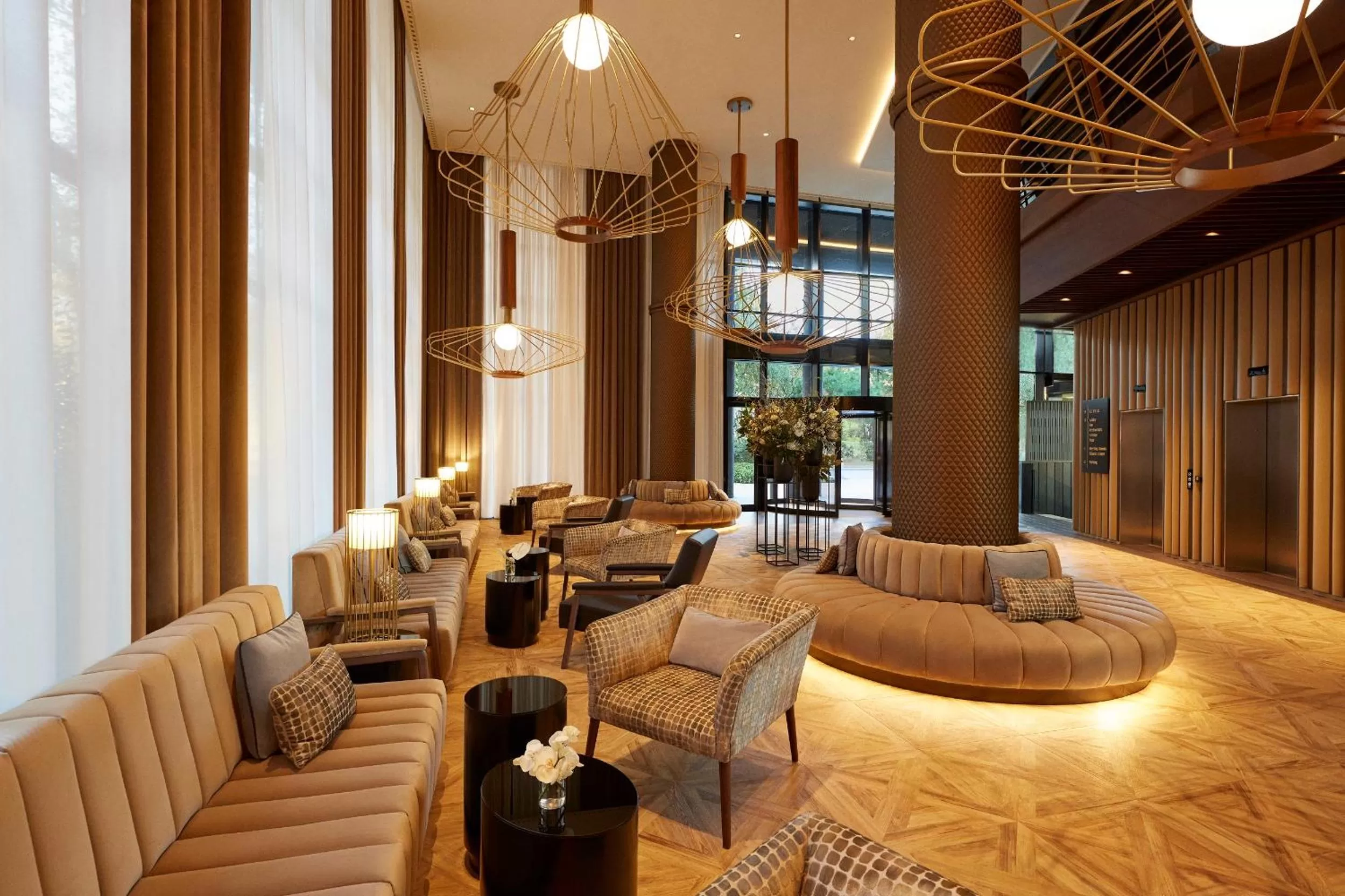 Lobby or reception in Sofitel Barcelona Skipper