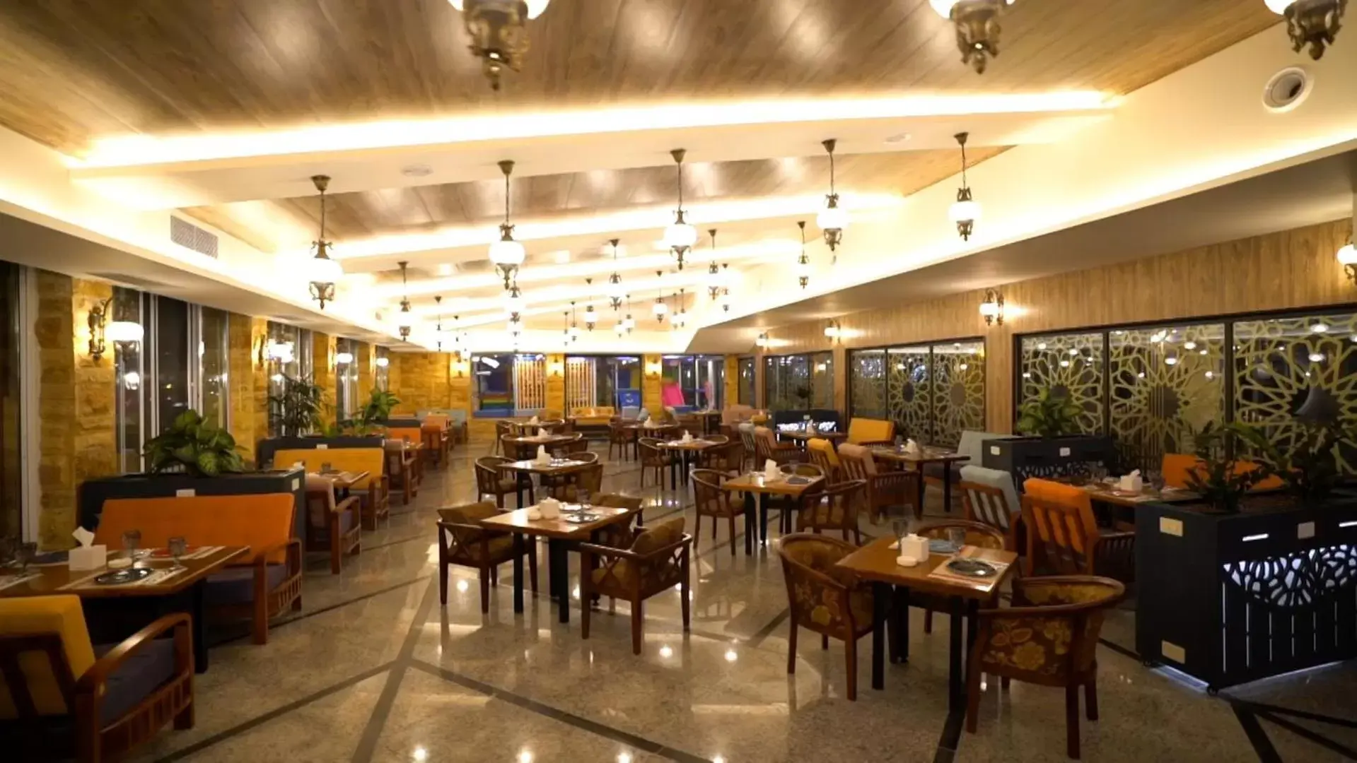 Restaurant/Places to Eat in Opal Hotel Amman