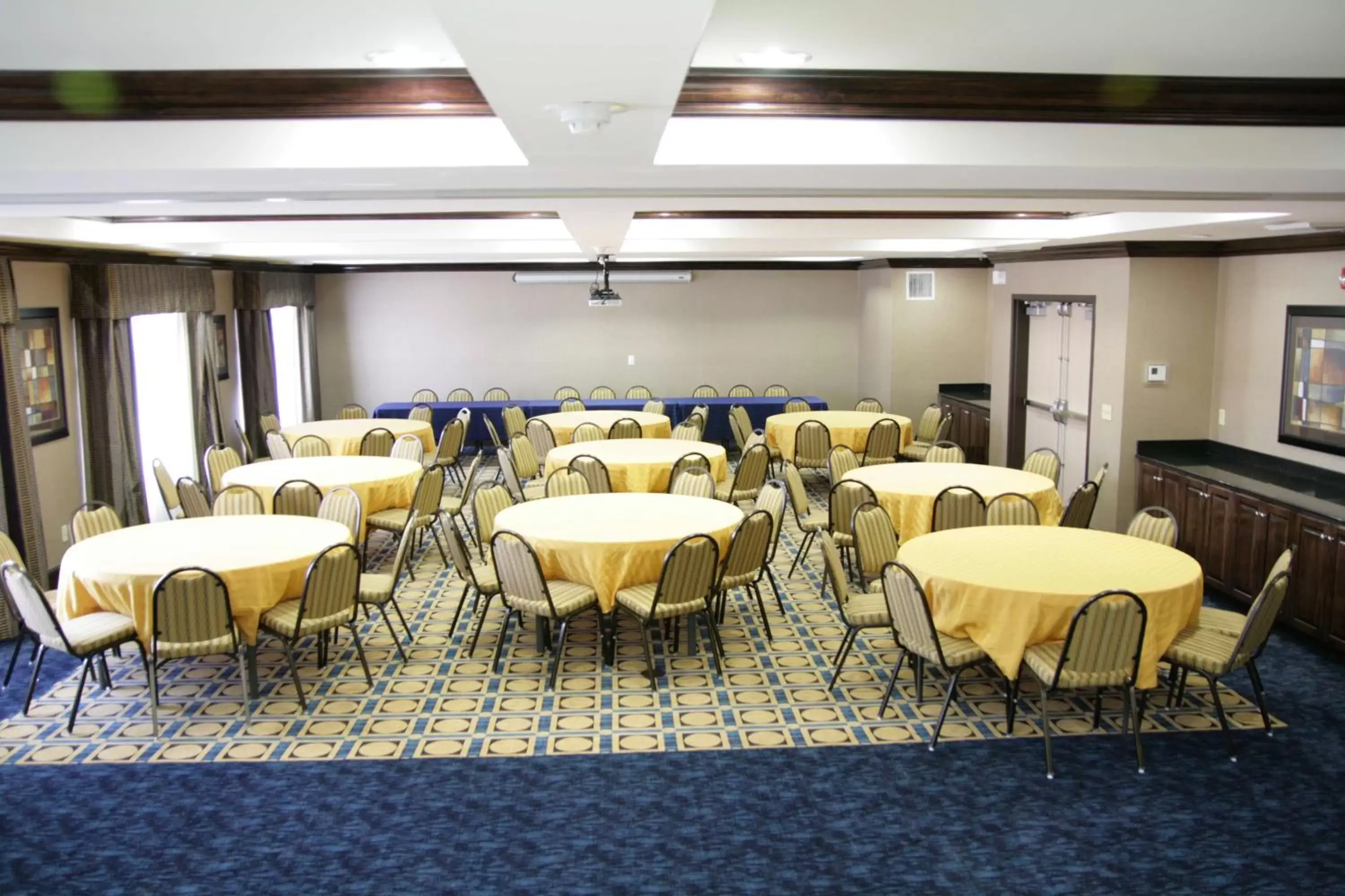 Meeting/conference room in Hampton Inn Olathe