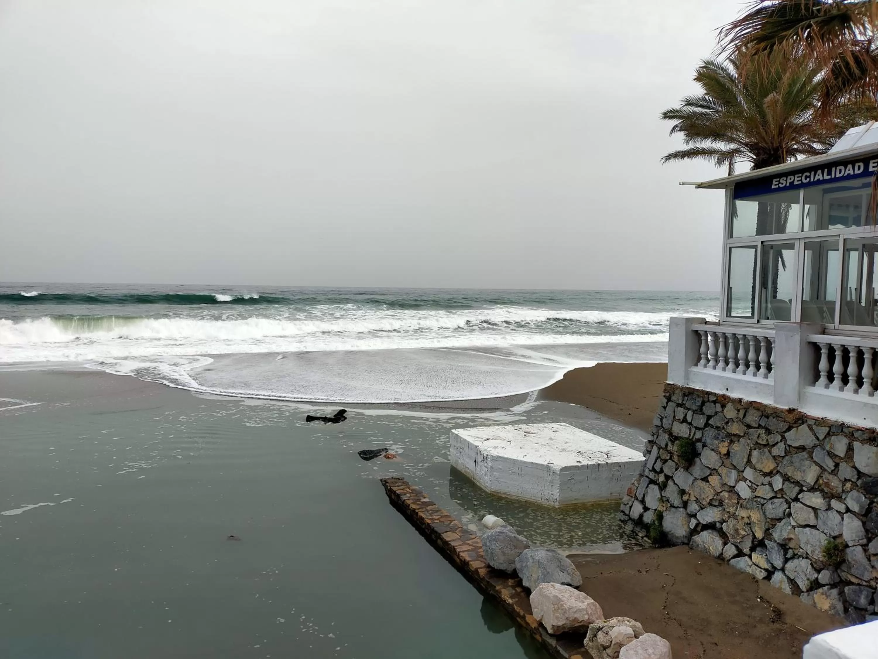 Benalmadena ,apartamento-Estudio primera Línea de Playa
