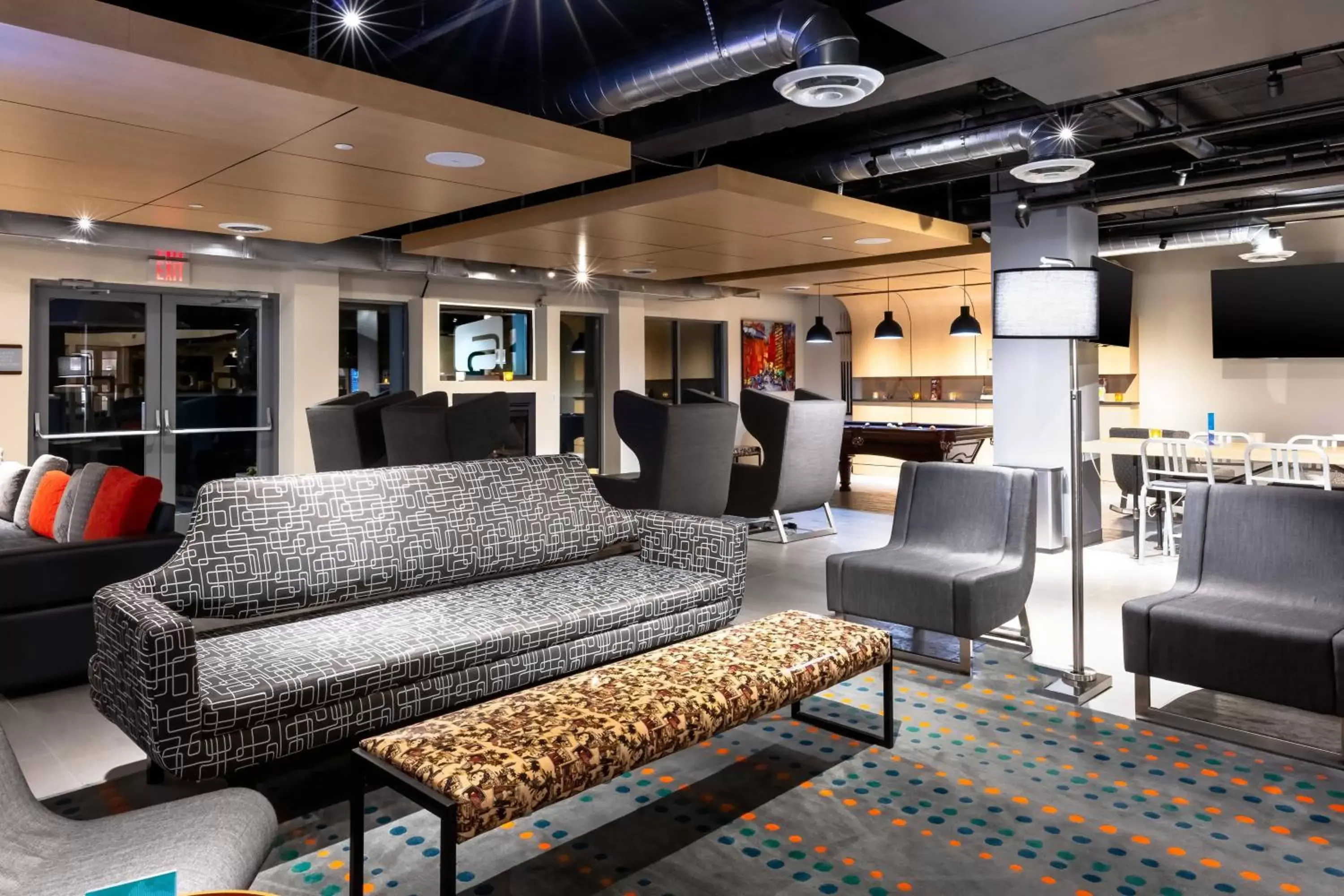Lounge or bar, Seating Area in Aloft Columbia Harbison