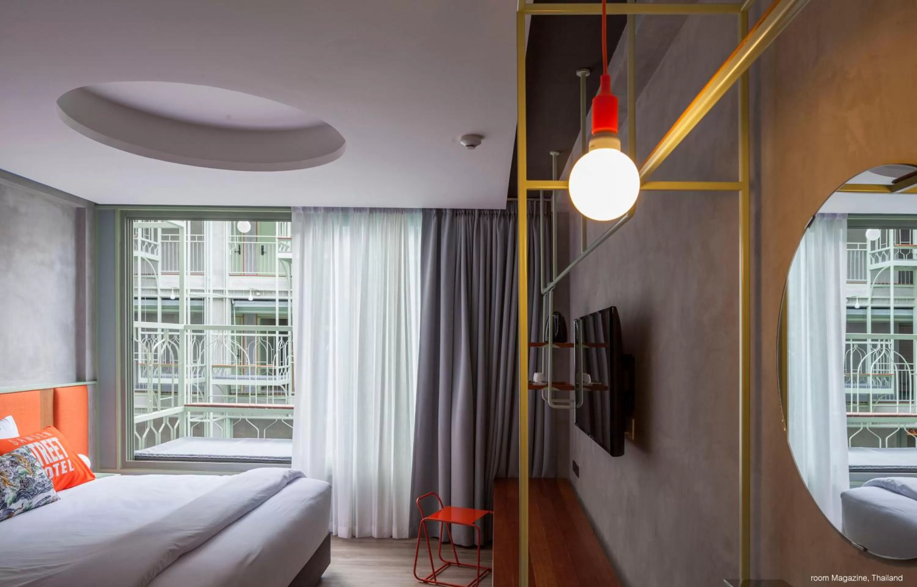 Area and facilities, Bed in Samsen Street Hotel