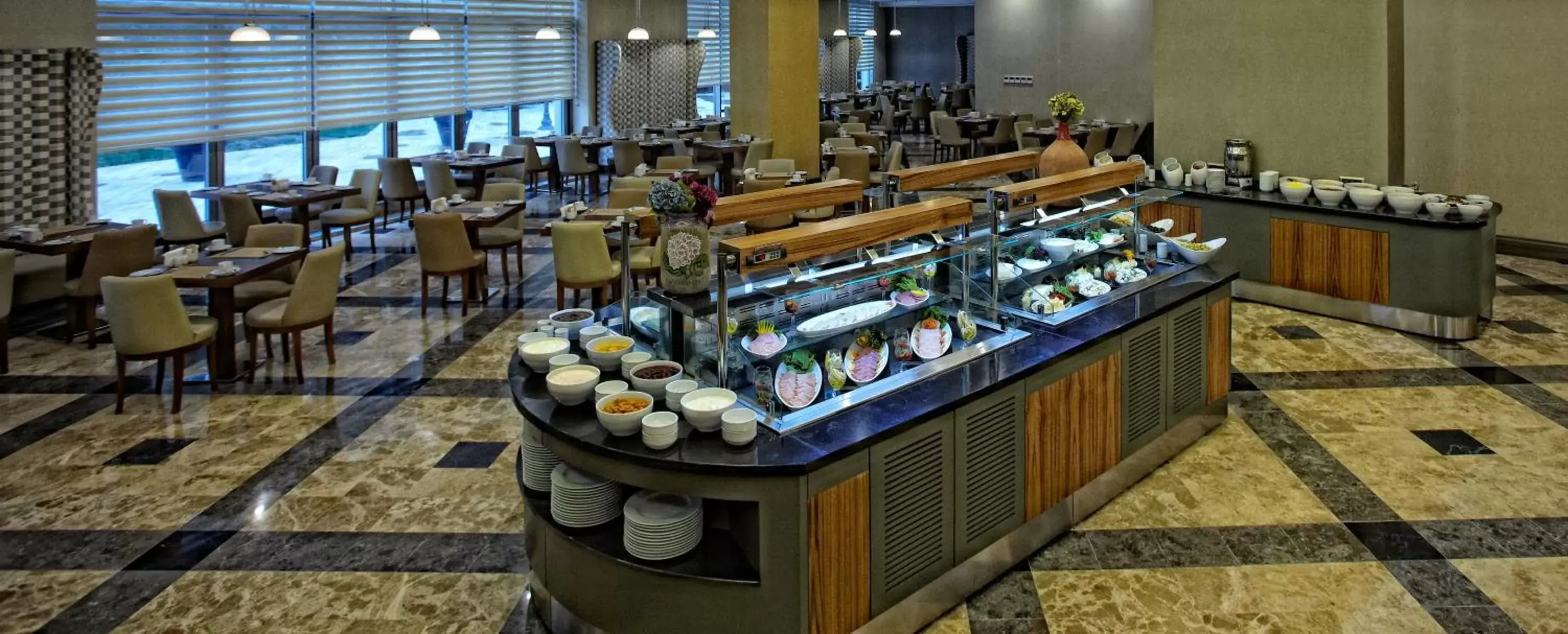 Restaurant/places to eat in Istanbul Gonen Hotel