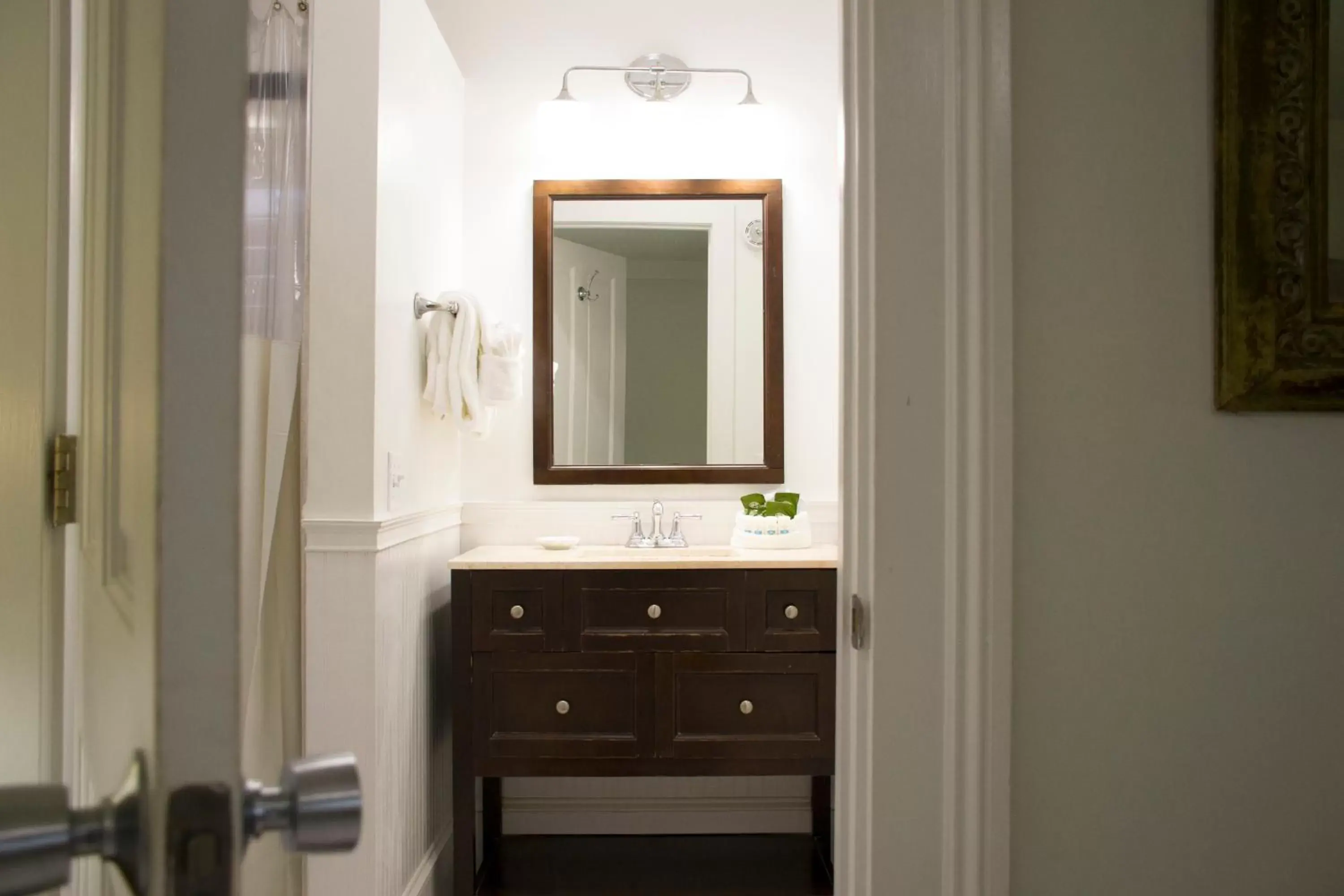 Bathroom in Duval House