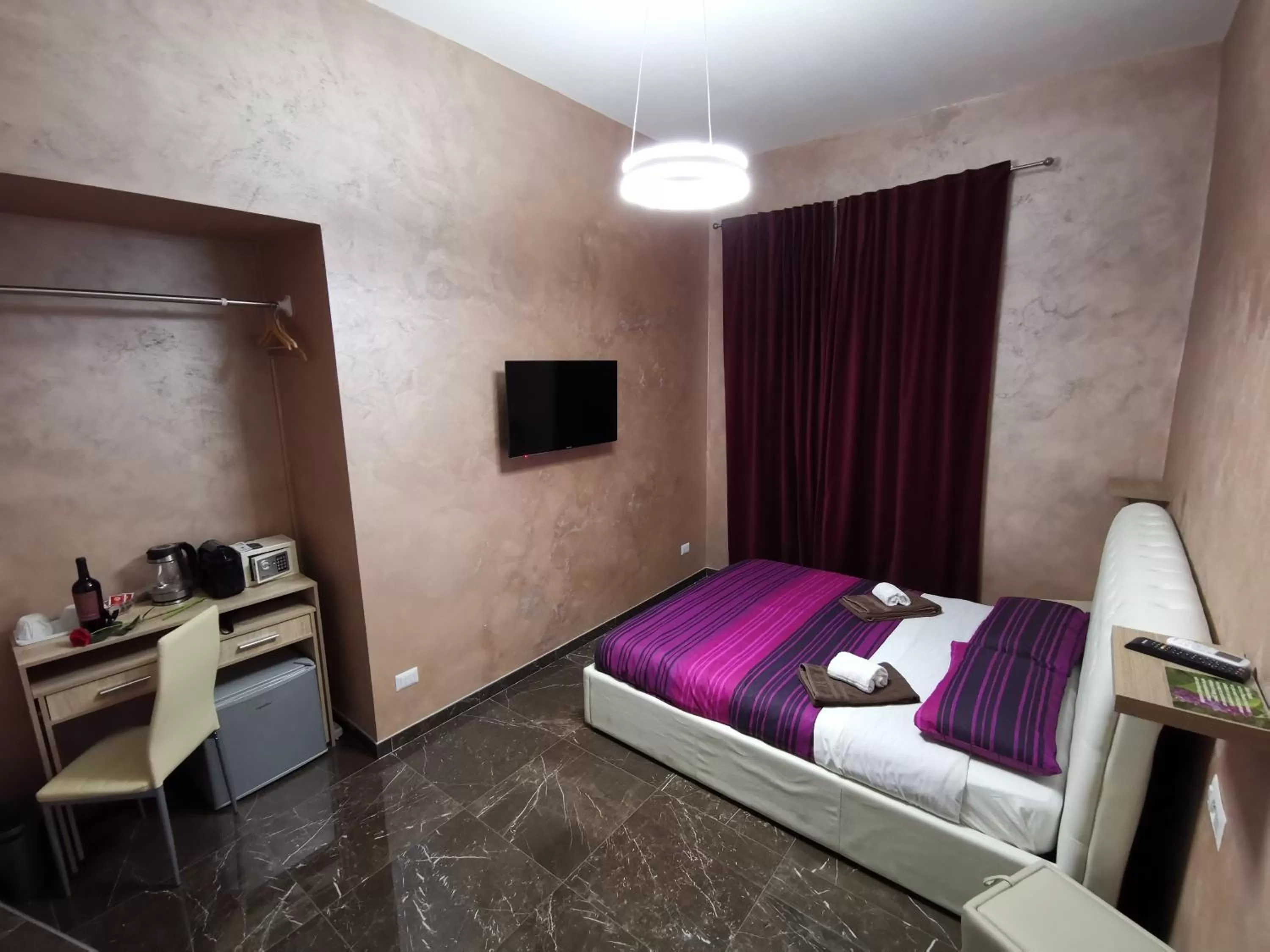 Bed in B&B Roma Royal Residence