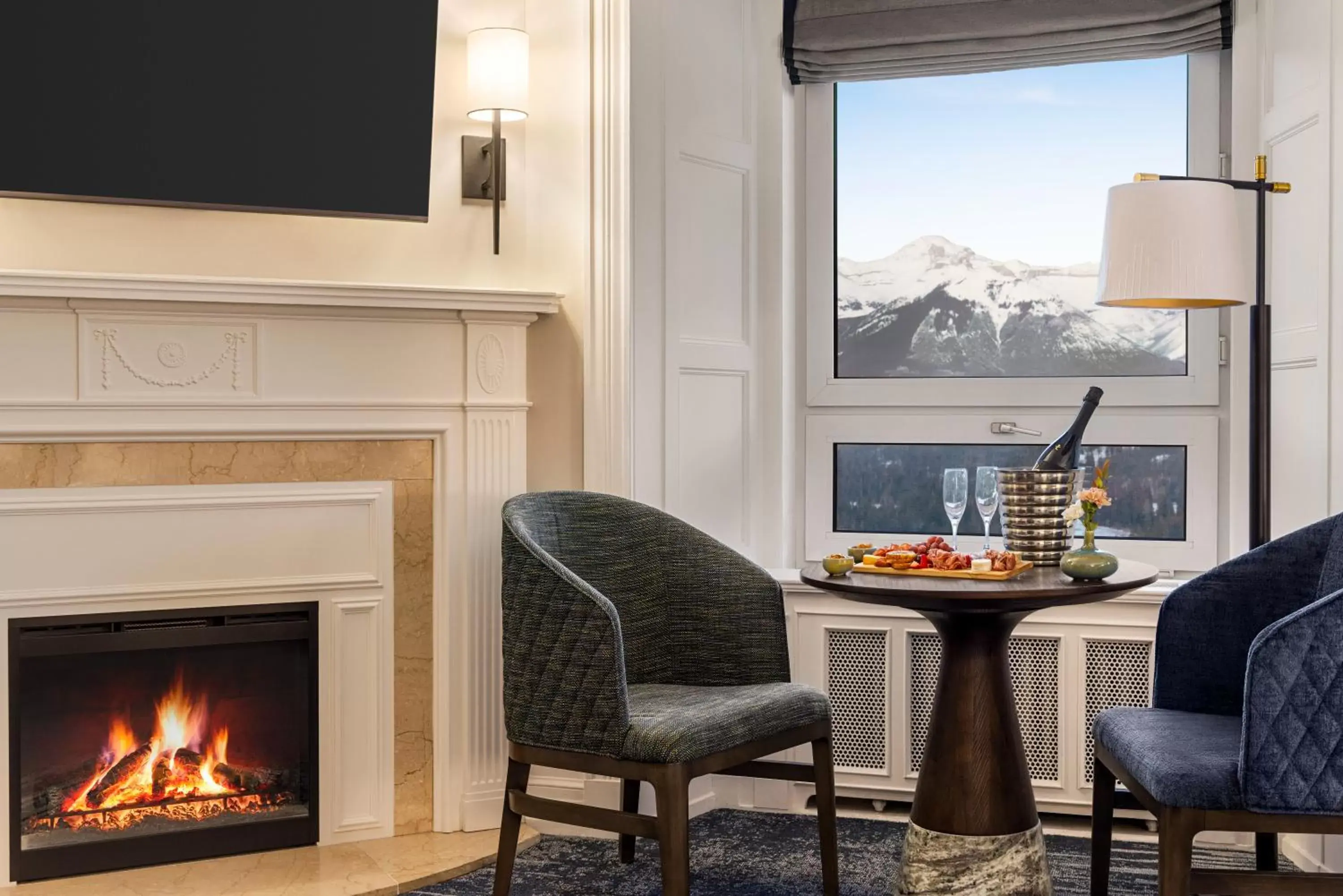 Living room, Seating Area in Fairmont Banff Springs