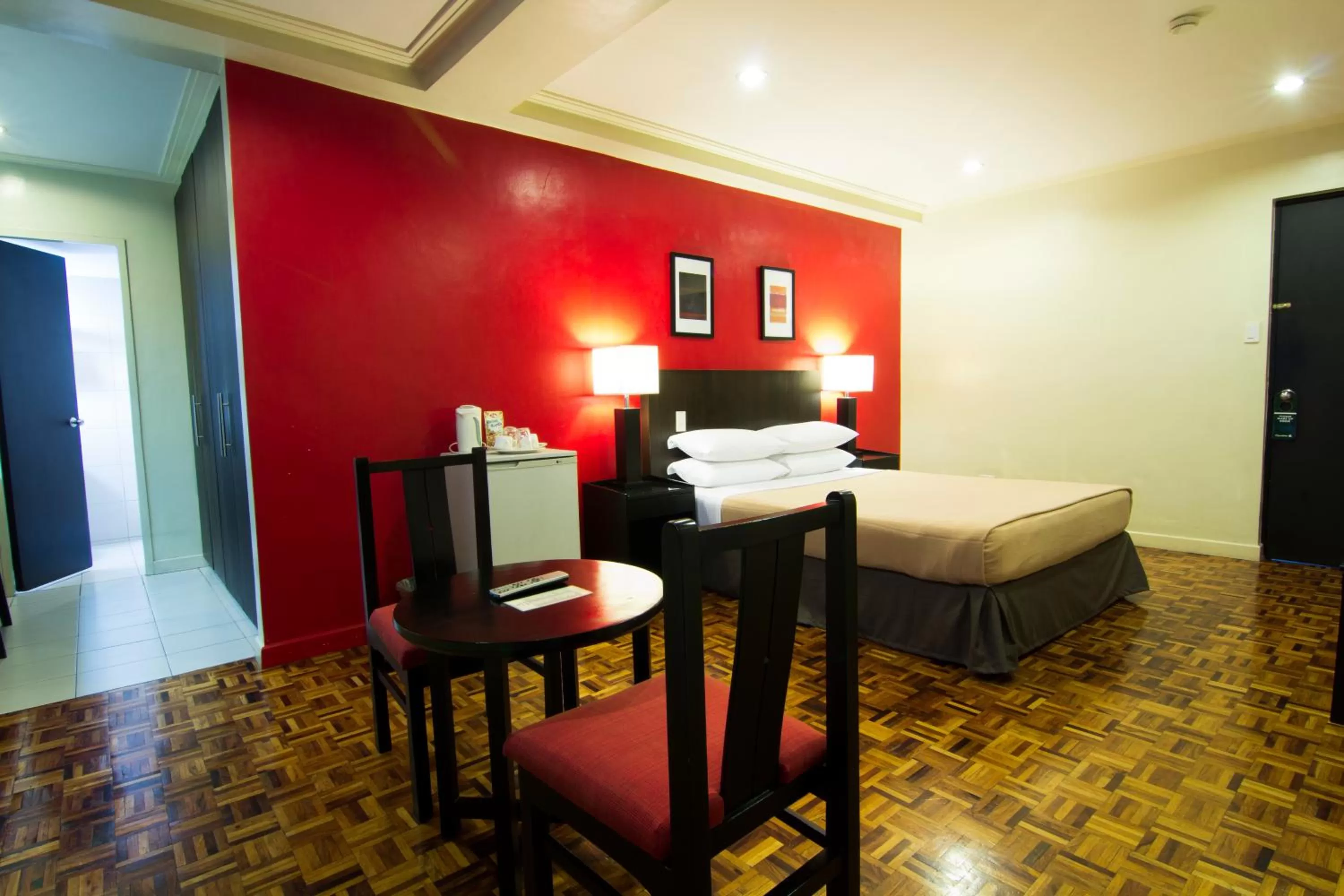 Photo of the whole room, Bed in Copacabana Apartment Hotel