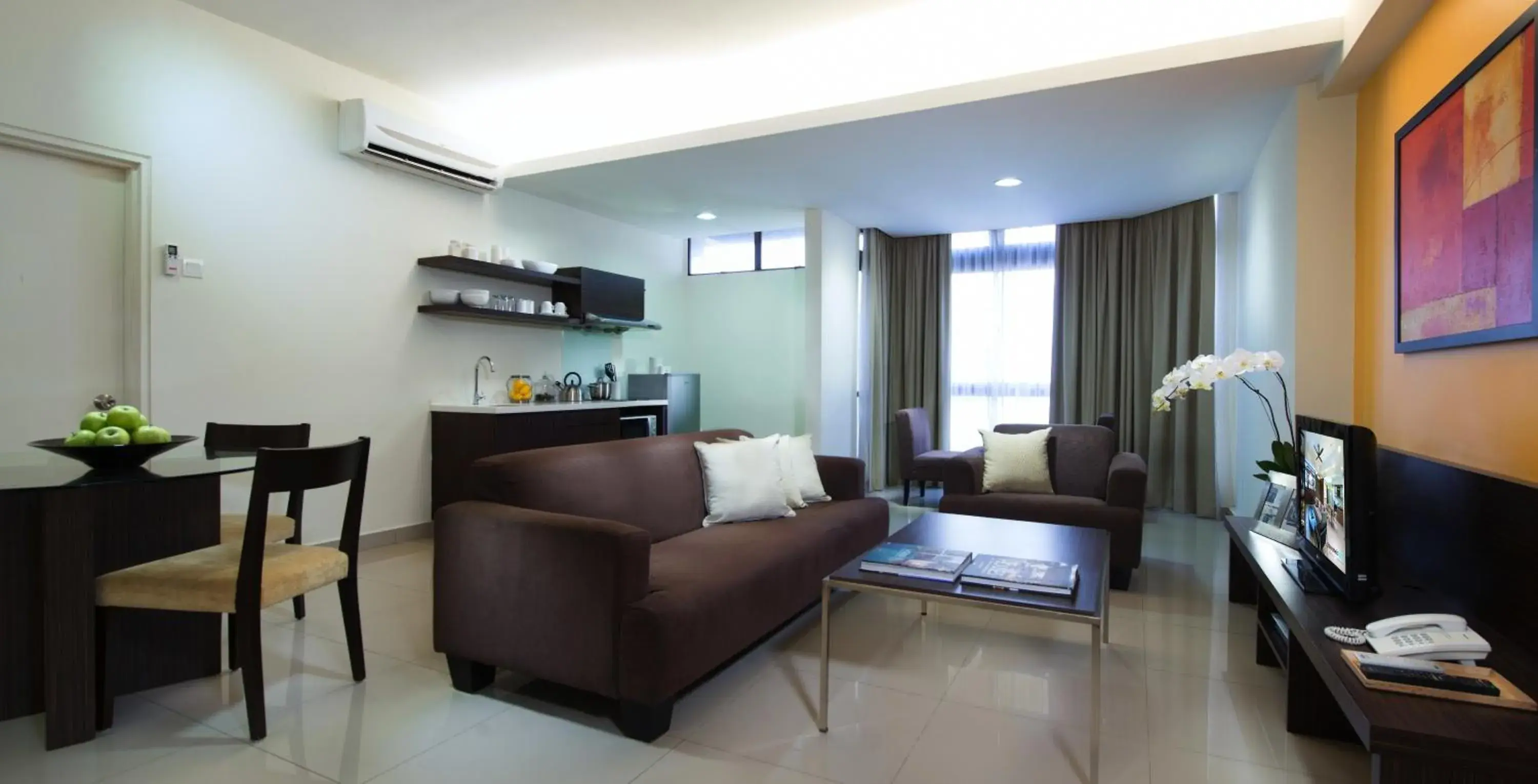 Kitchen or kitchenette, Seating Area in Fahrenheit Suites Bukit Bintang, Kuala Lumpur