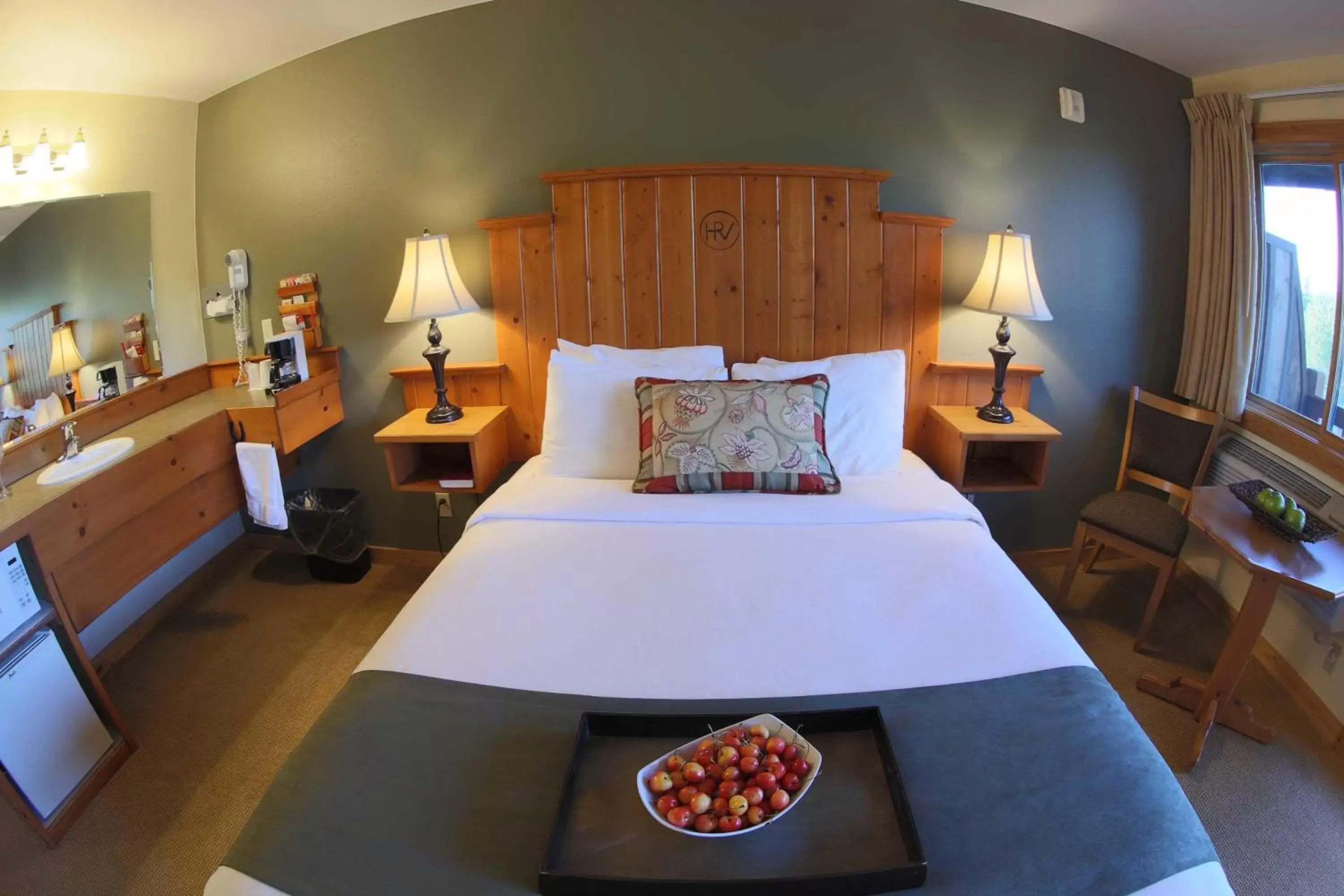 Queen Room in Hotel Rio Vista Queen Room in Hotel Rio Vista